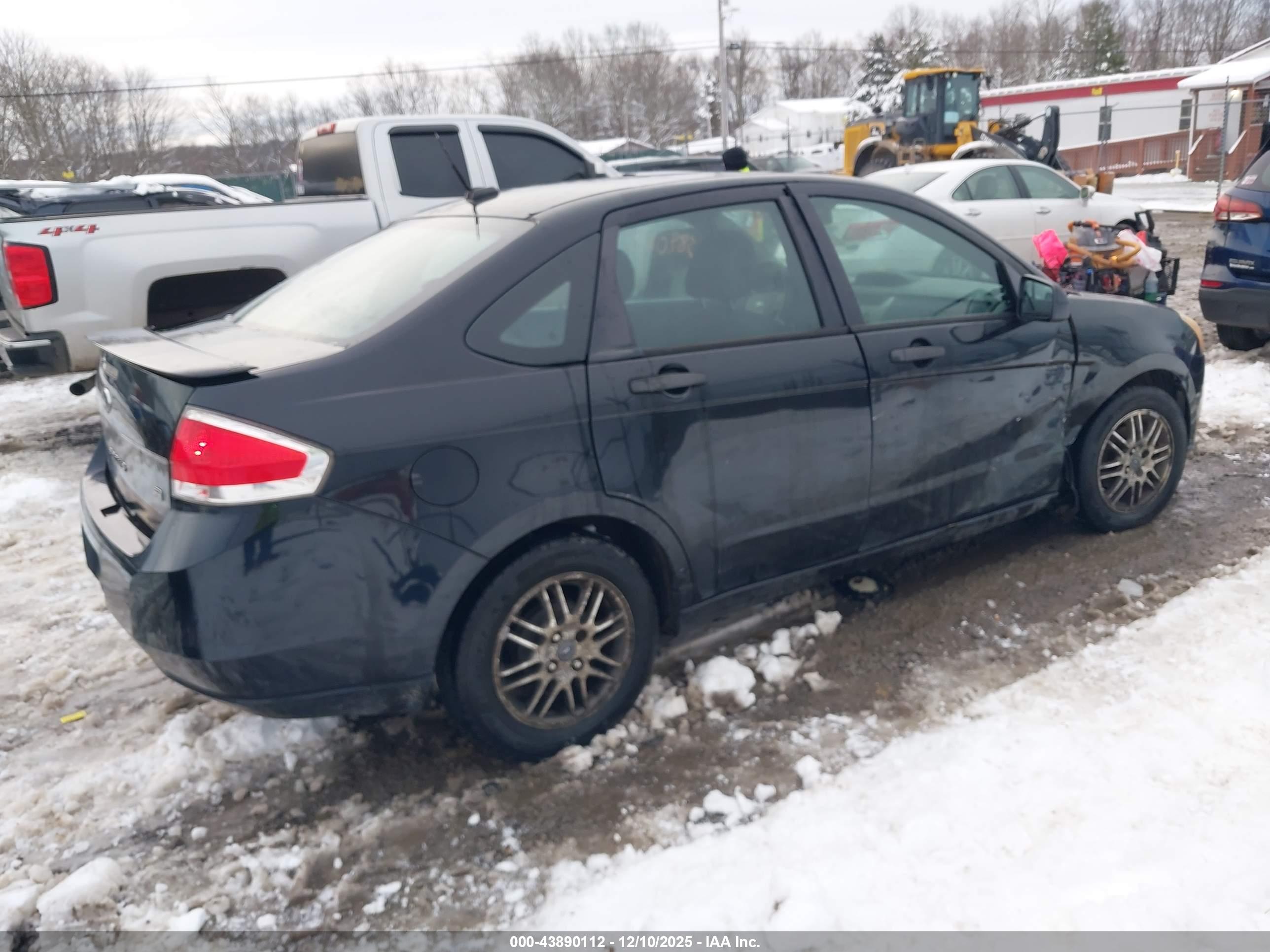 FORD FOCUS image 4