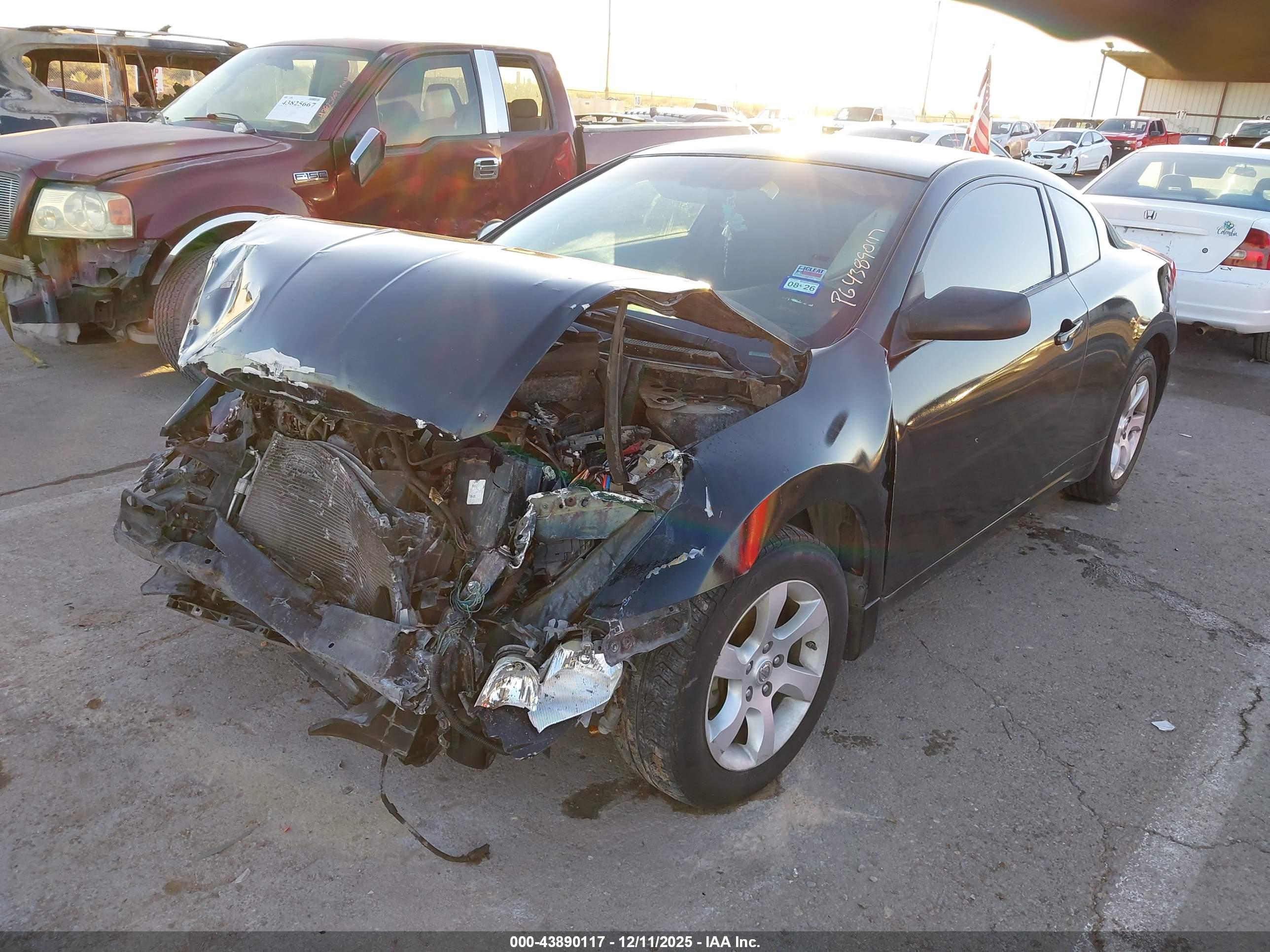 NISSAN ALTIMA image 2