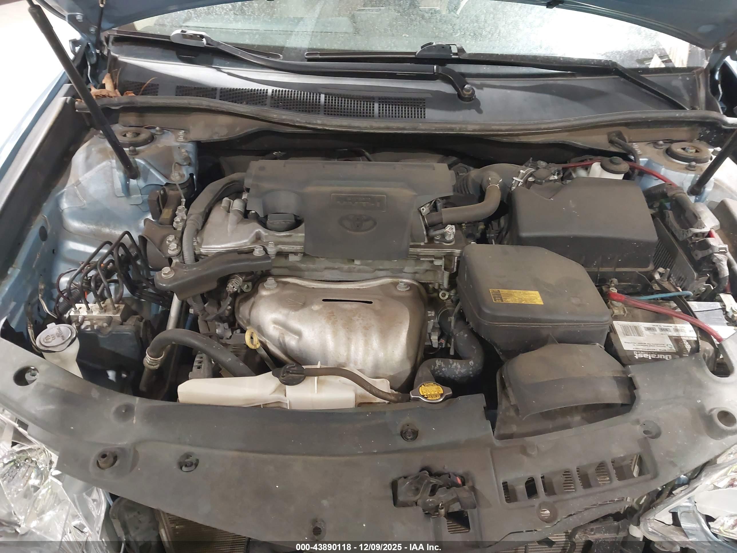 TOYOTA CAMRY image 10