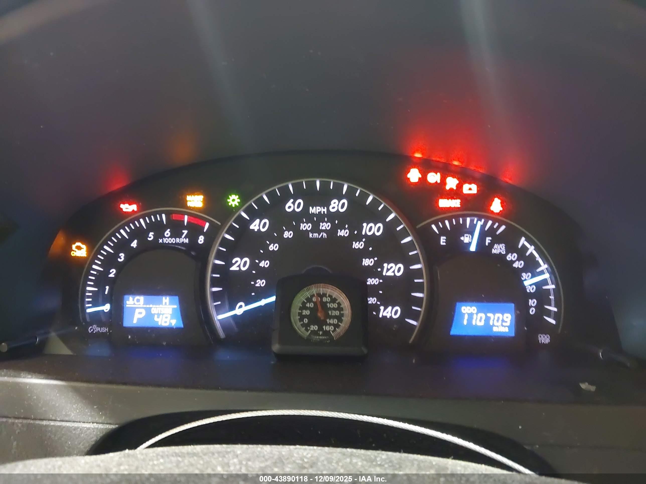 TOYOTA CAMRY image 7