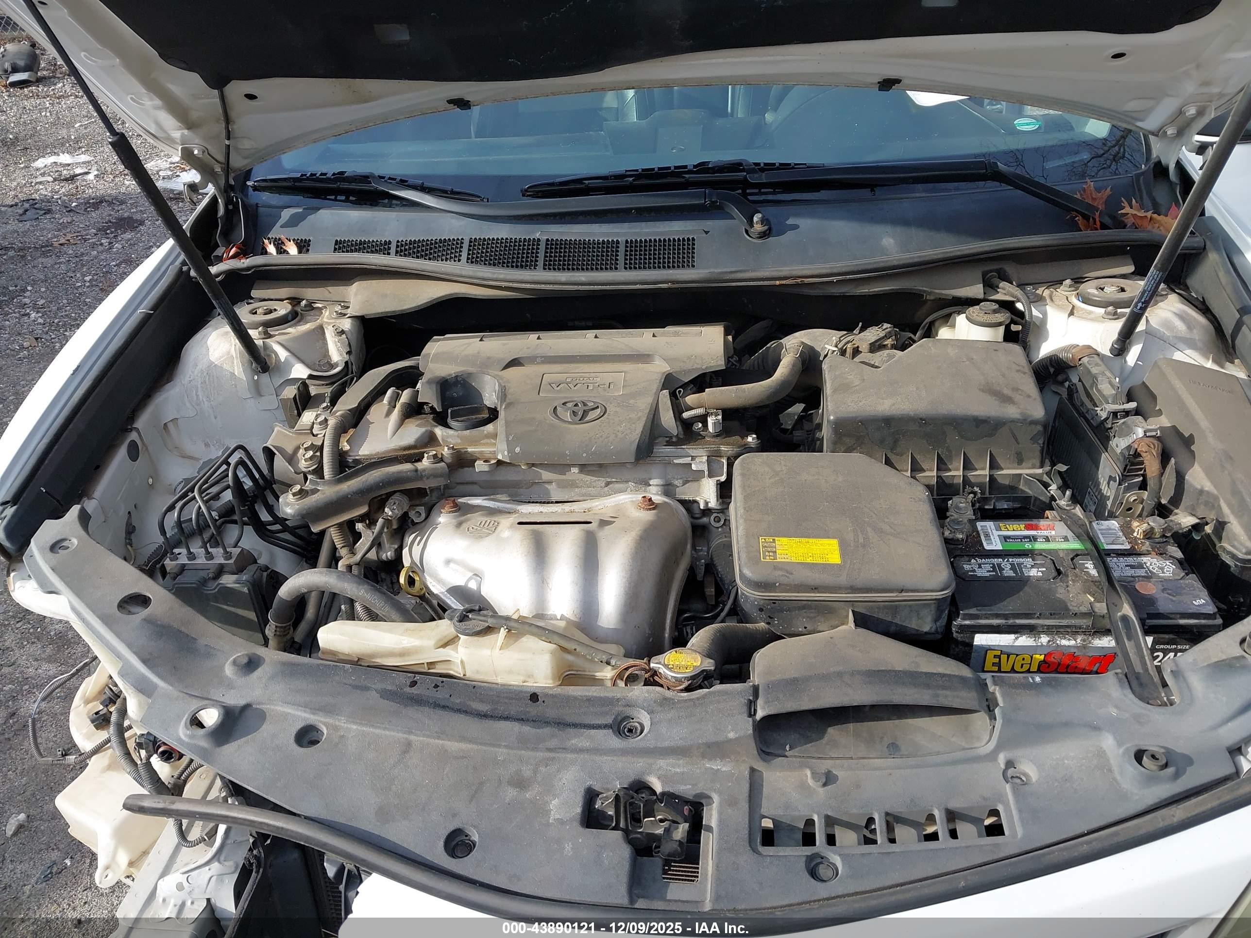TOYOTA CAMRY image 10