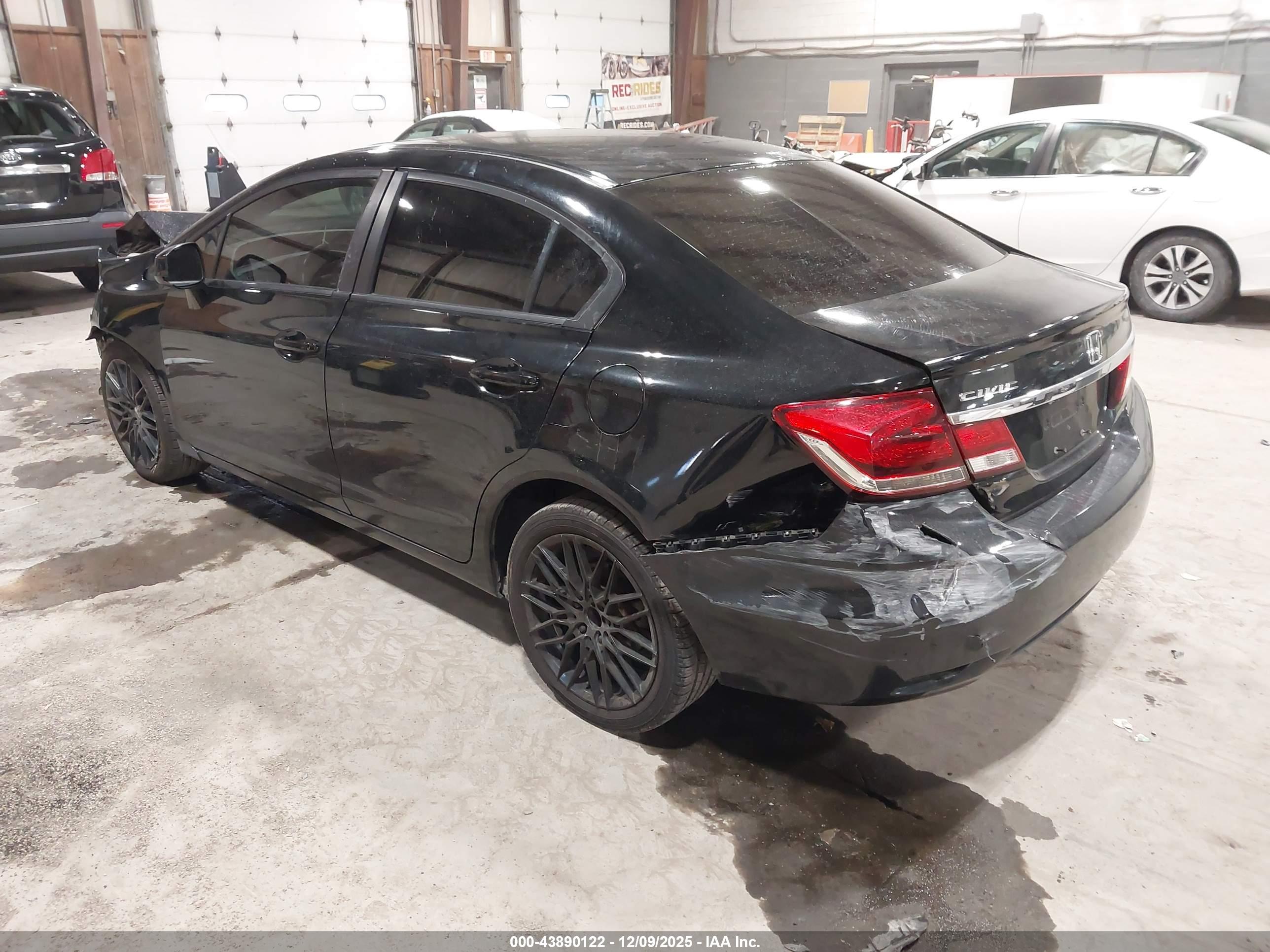 HONDA CIVIC image 3
