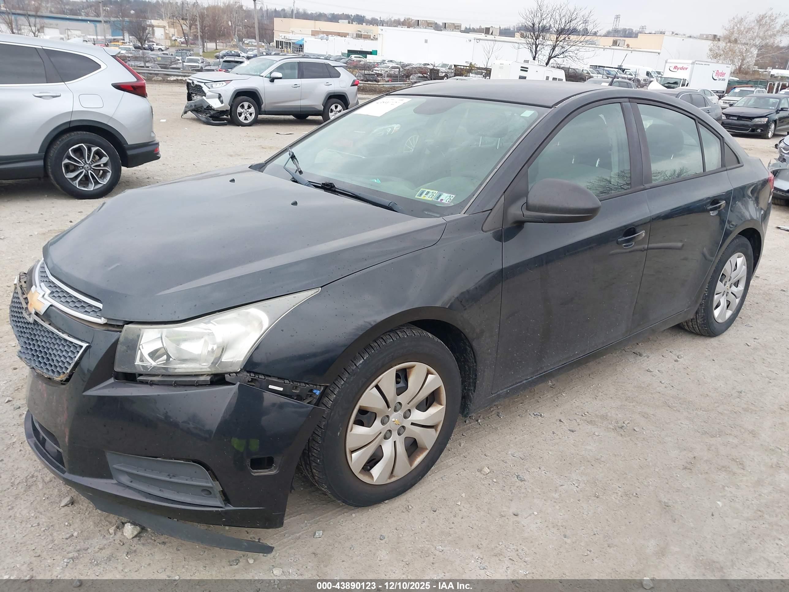 CHEVROLET CRUZE image 2
