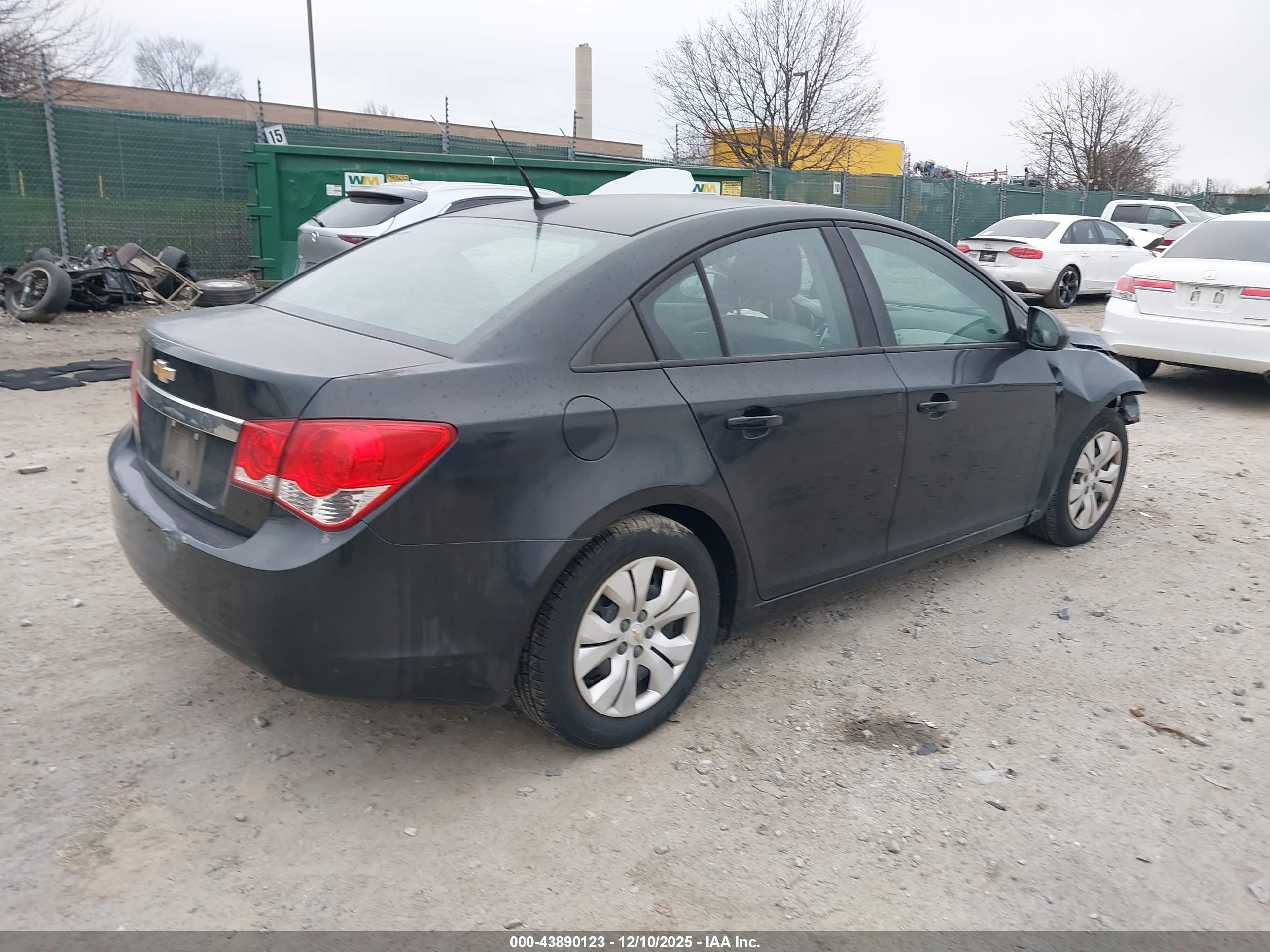 CHEVROLET CRUZE image 4
