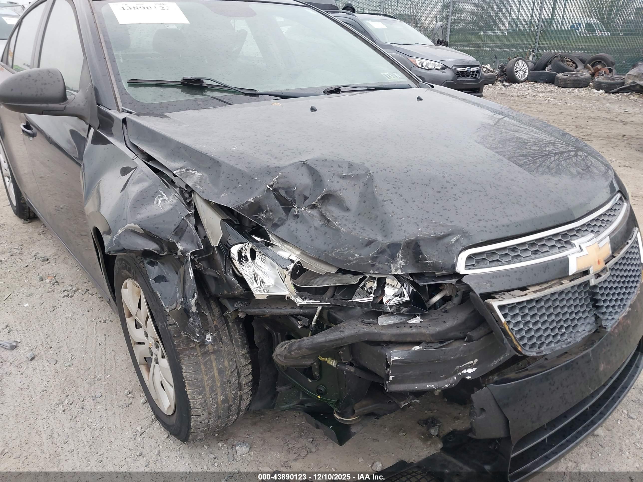 CHEVROLET CRUZE image 6