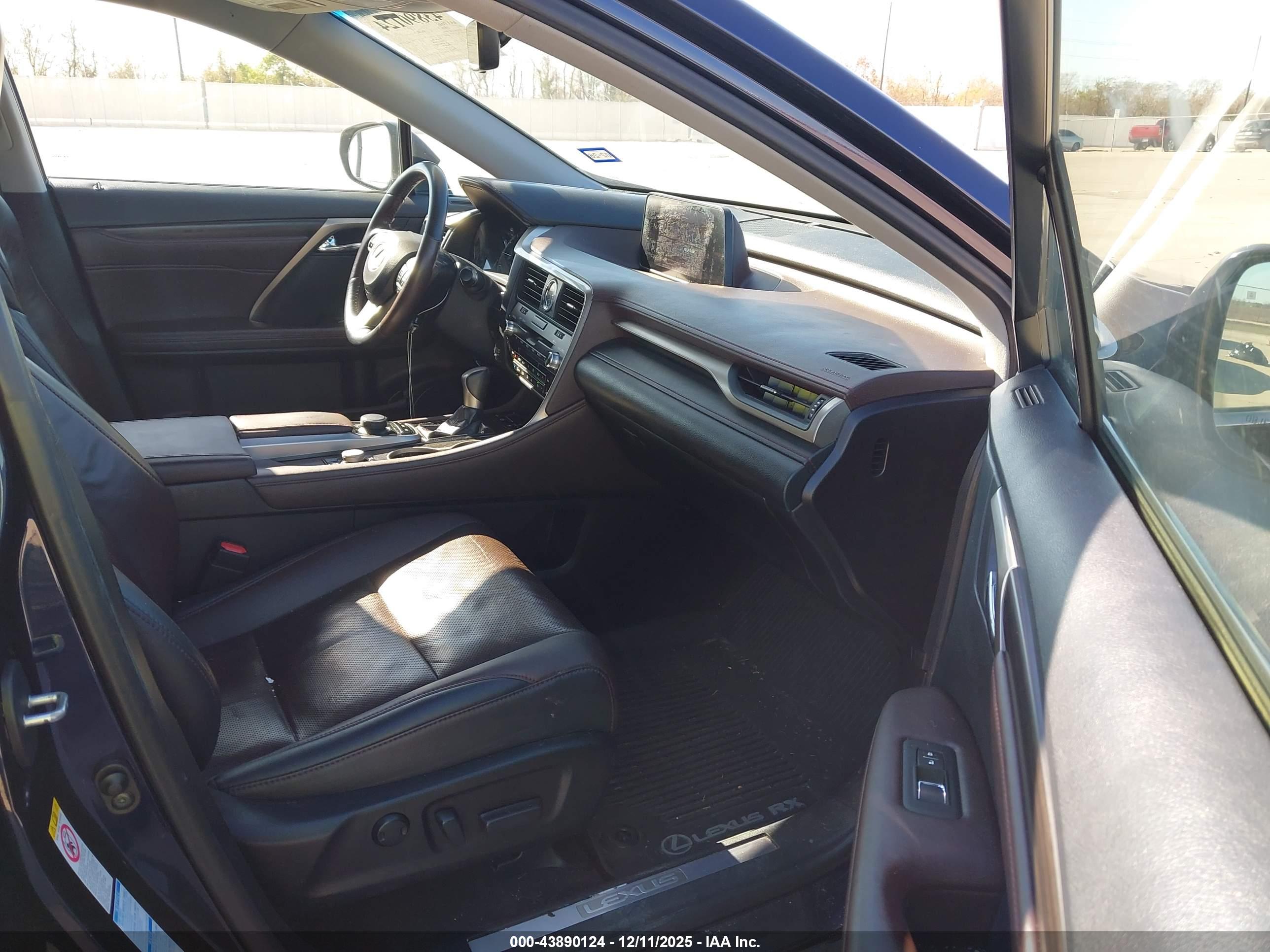 LEXUS RX image 5