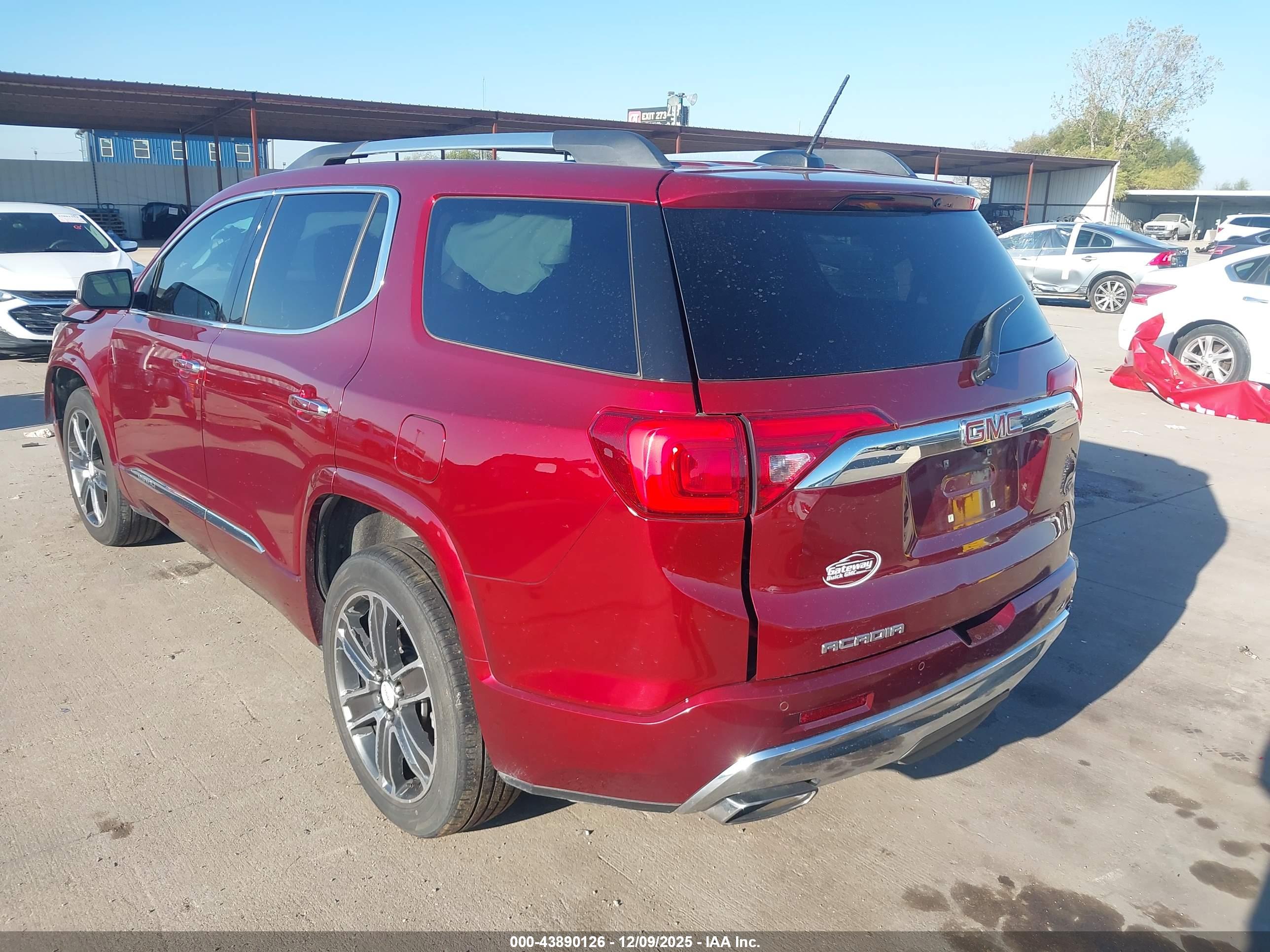 GMC ACADIA image 3