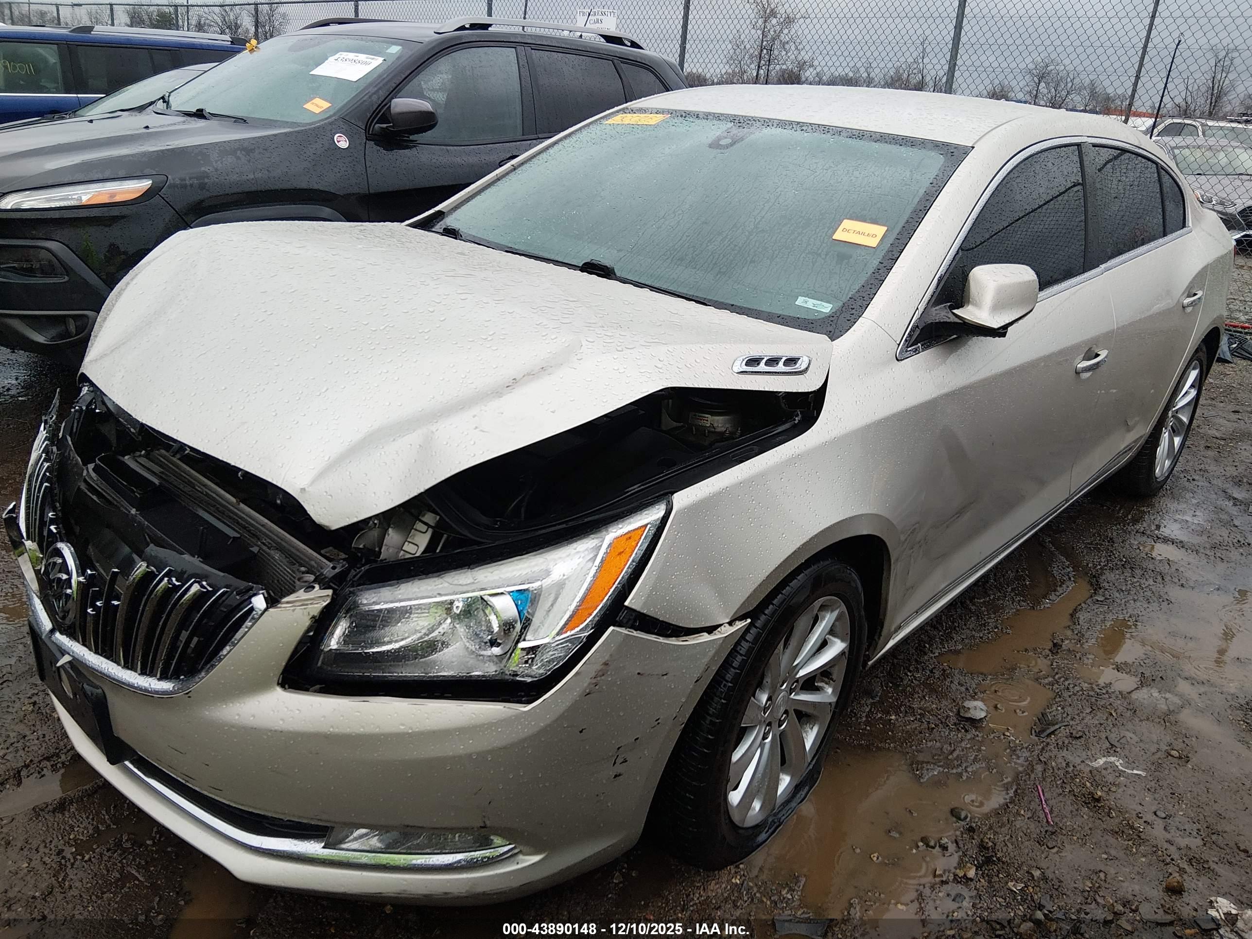 BUICK LACROSSE image 2
