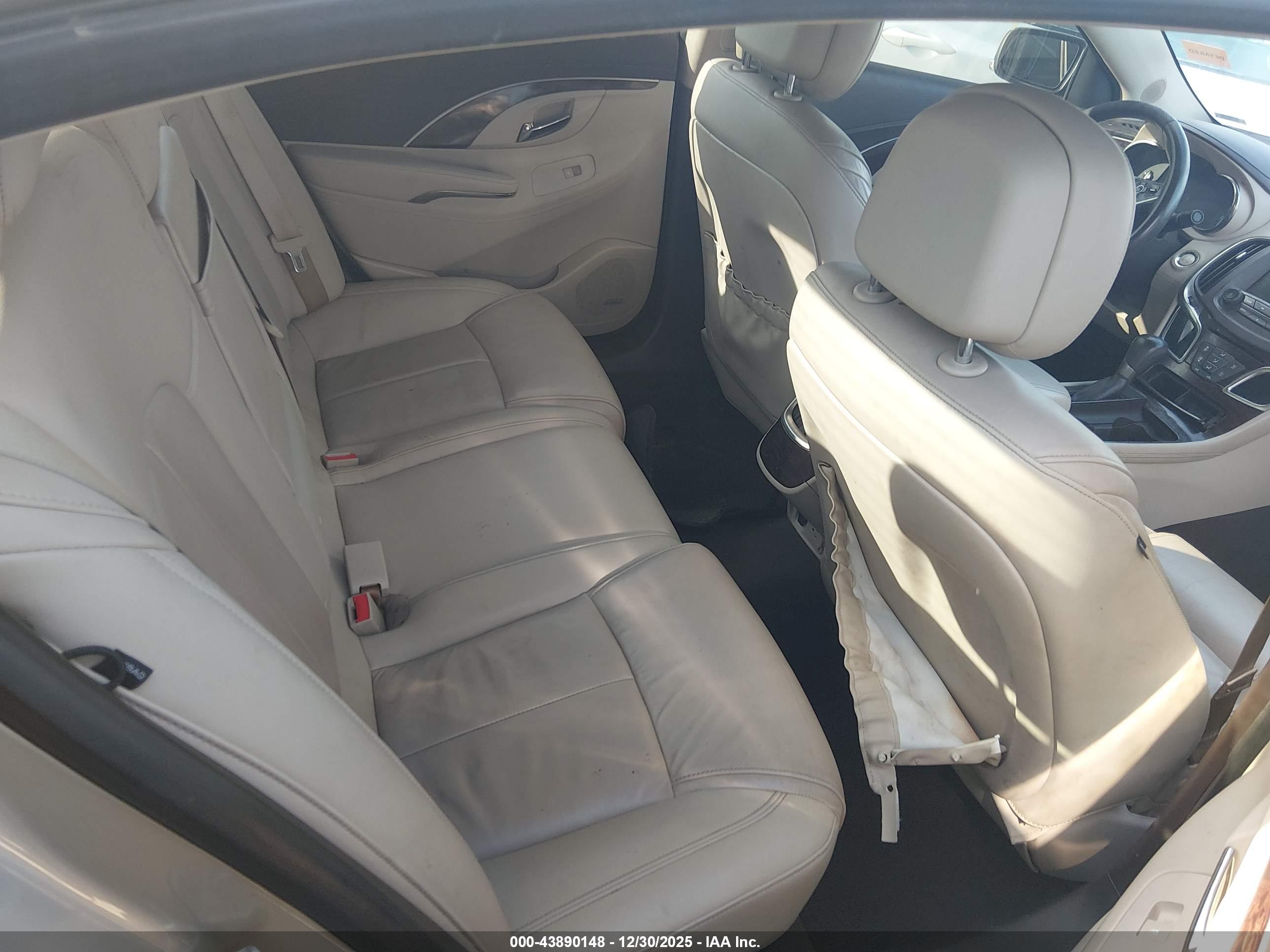BUICK LACROSSE image 8