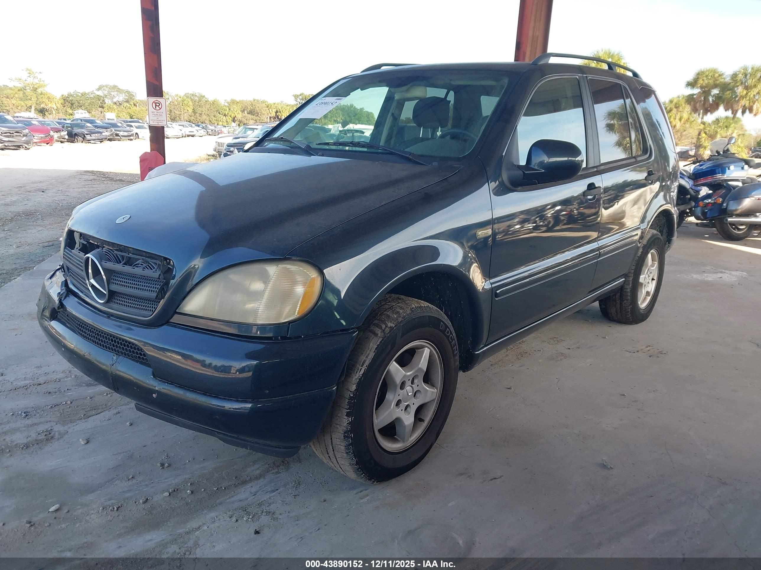 MERCEDES-BENZ ML image 2