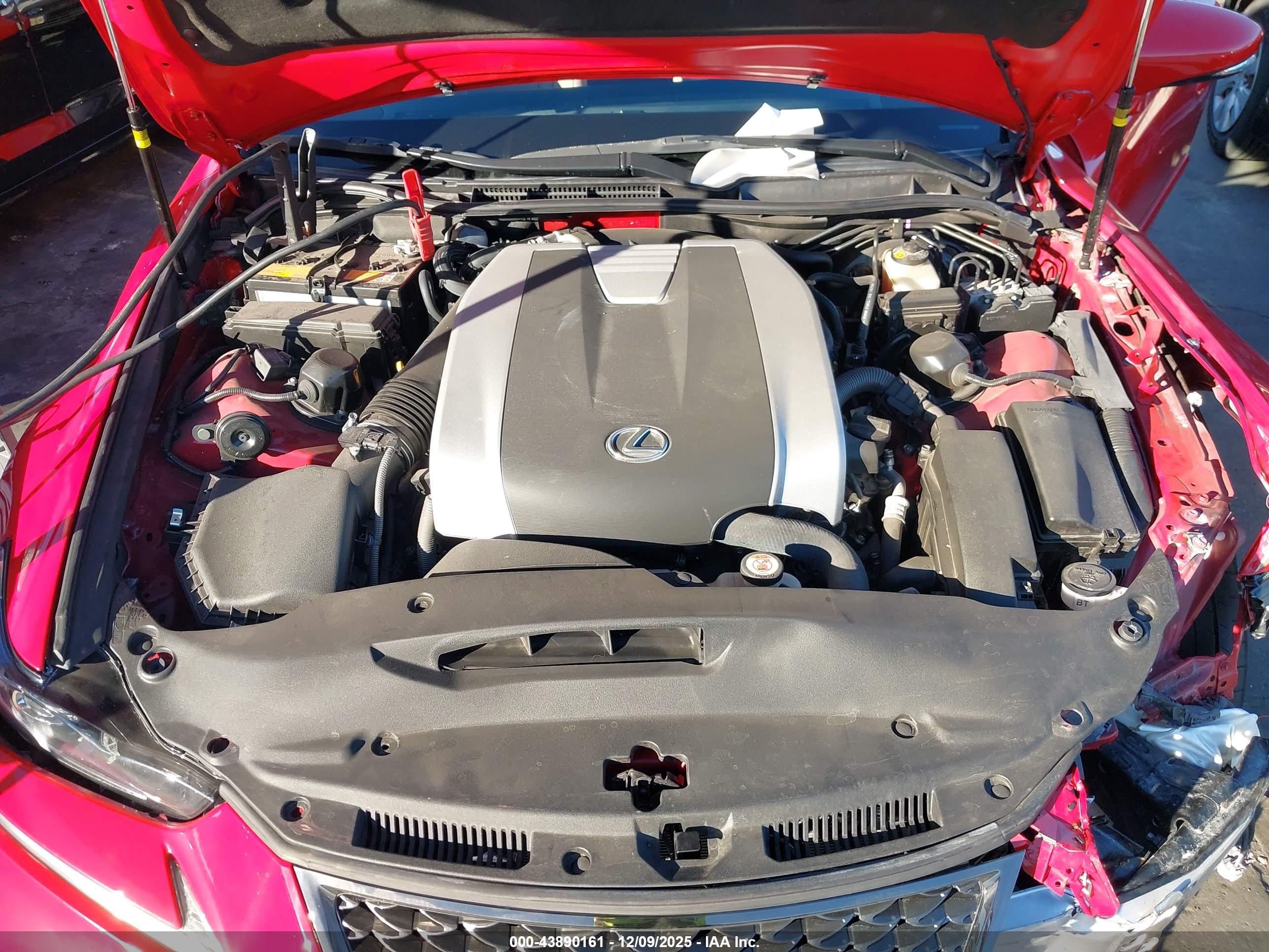 LEXUS IS image 10