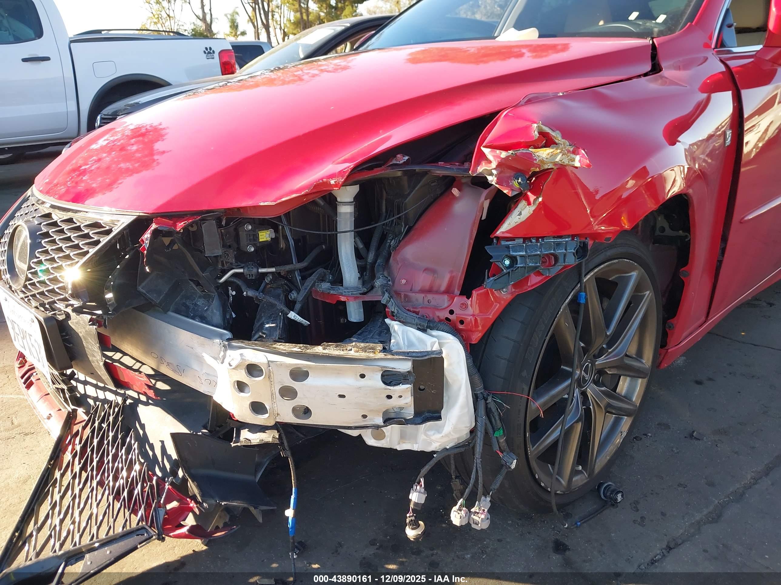 LEXUS IS image 6