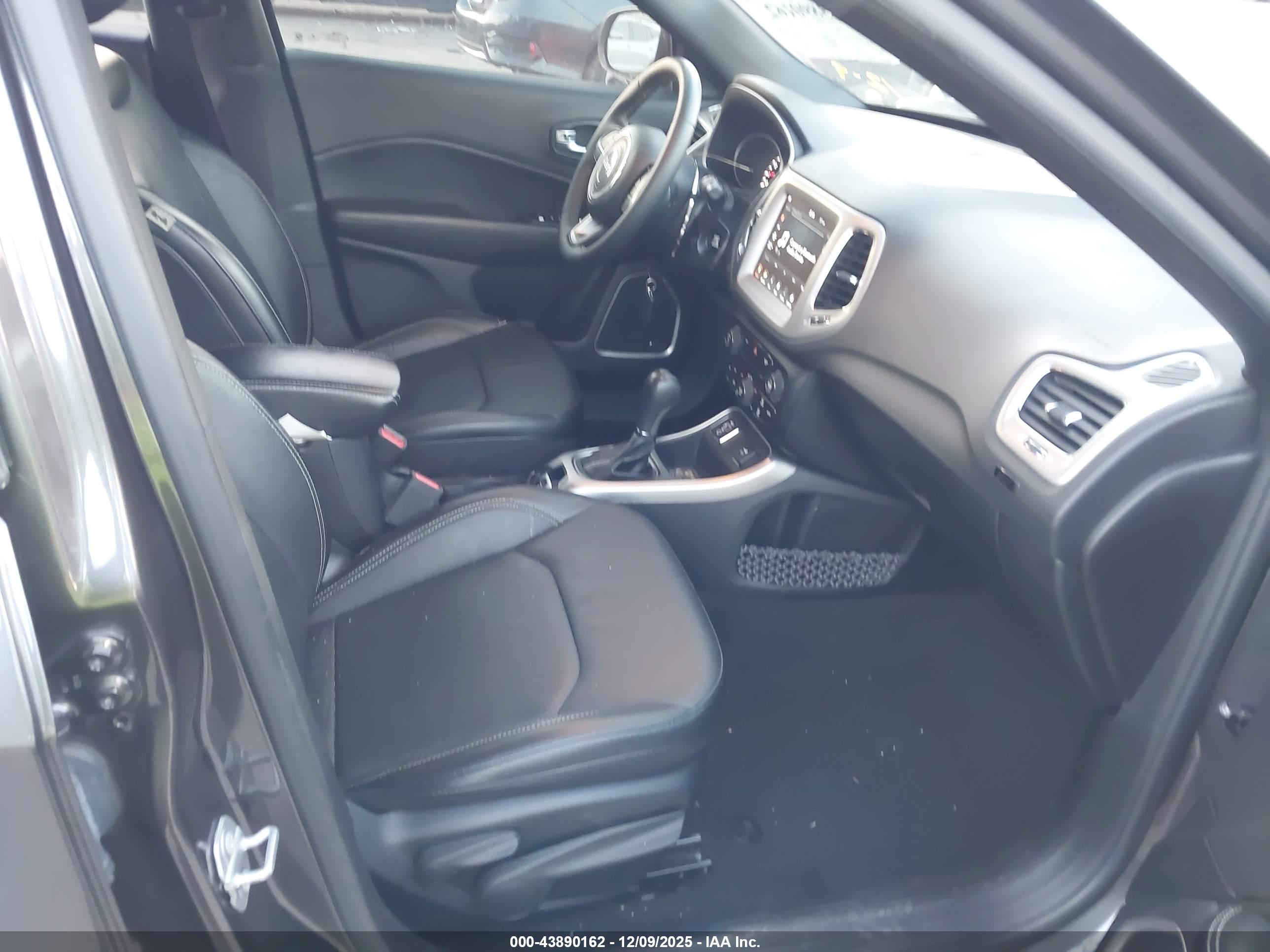 JEEP COMPASS image 5