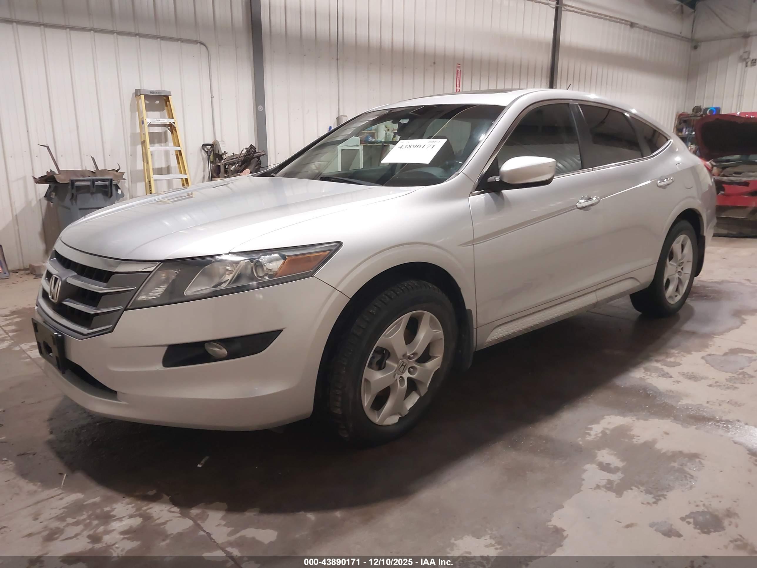 HONDA CROSSTOUR image 2