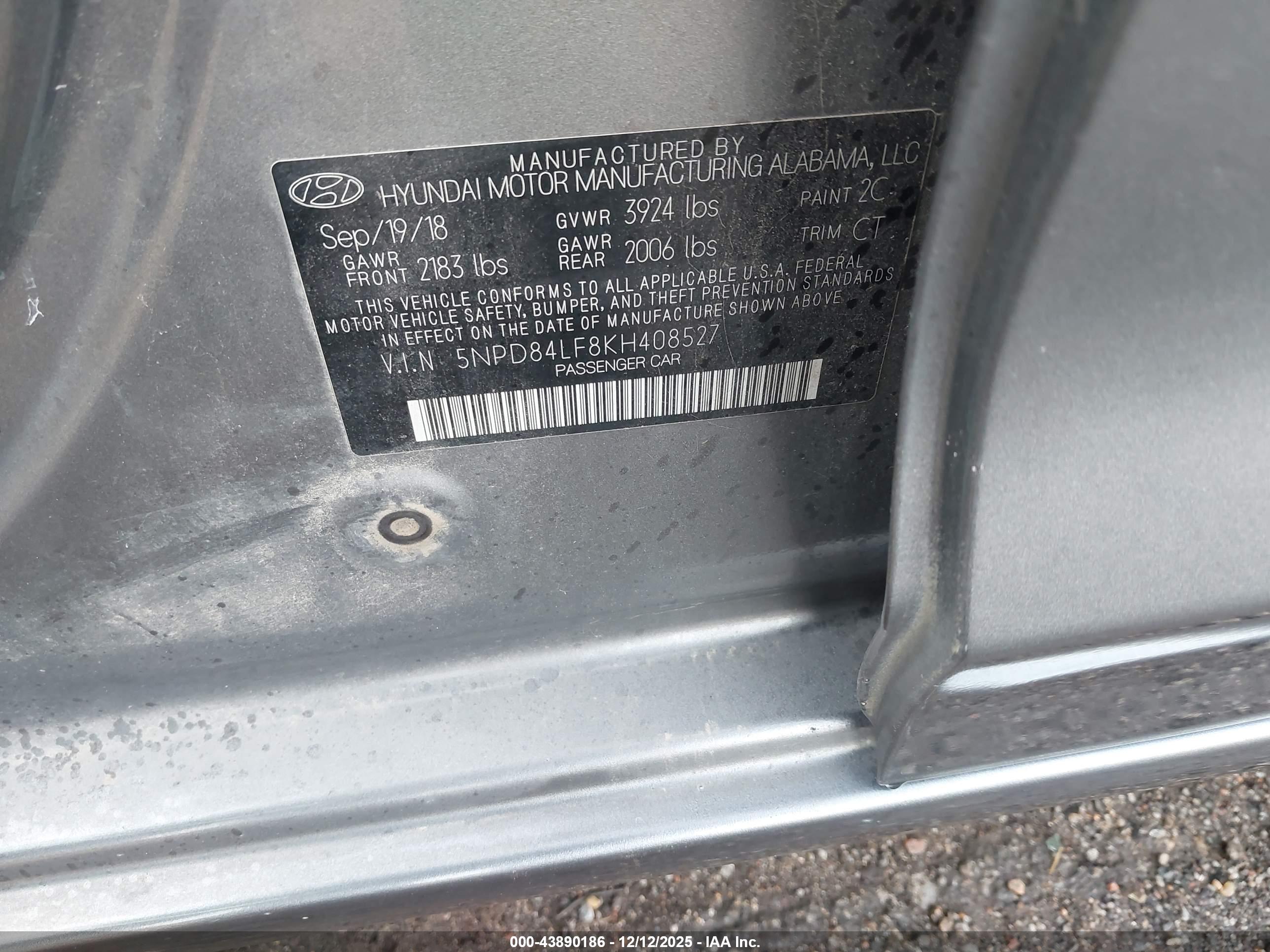HYUNDAI ELANTRA image 9