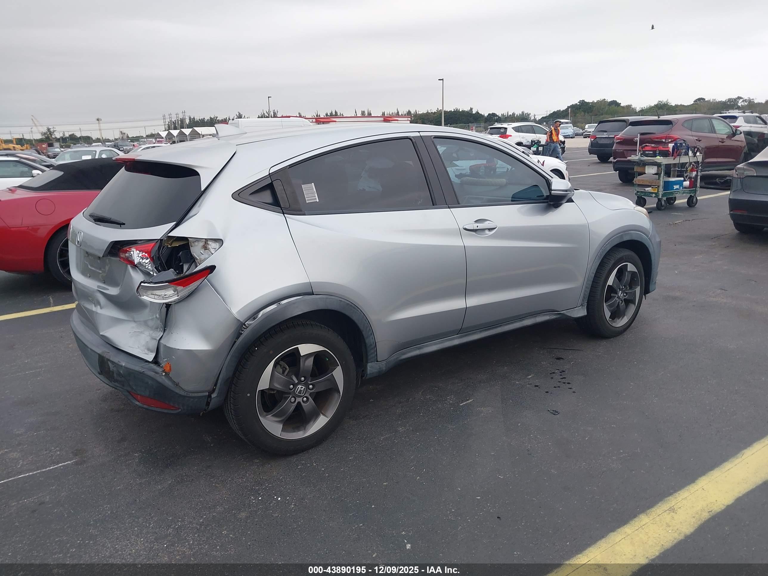 HONDA HR-V image 4