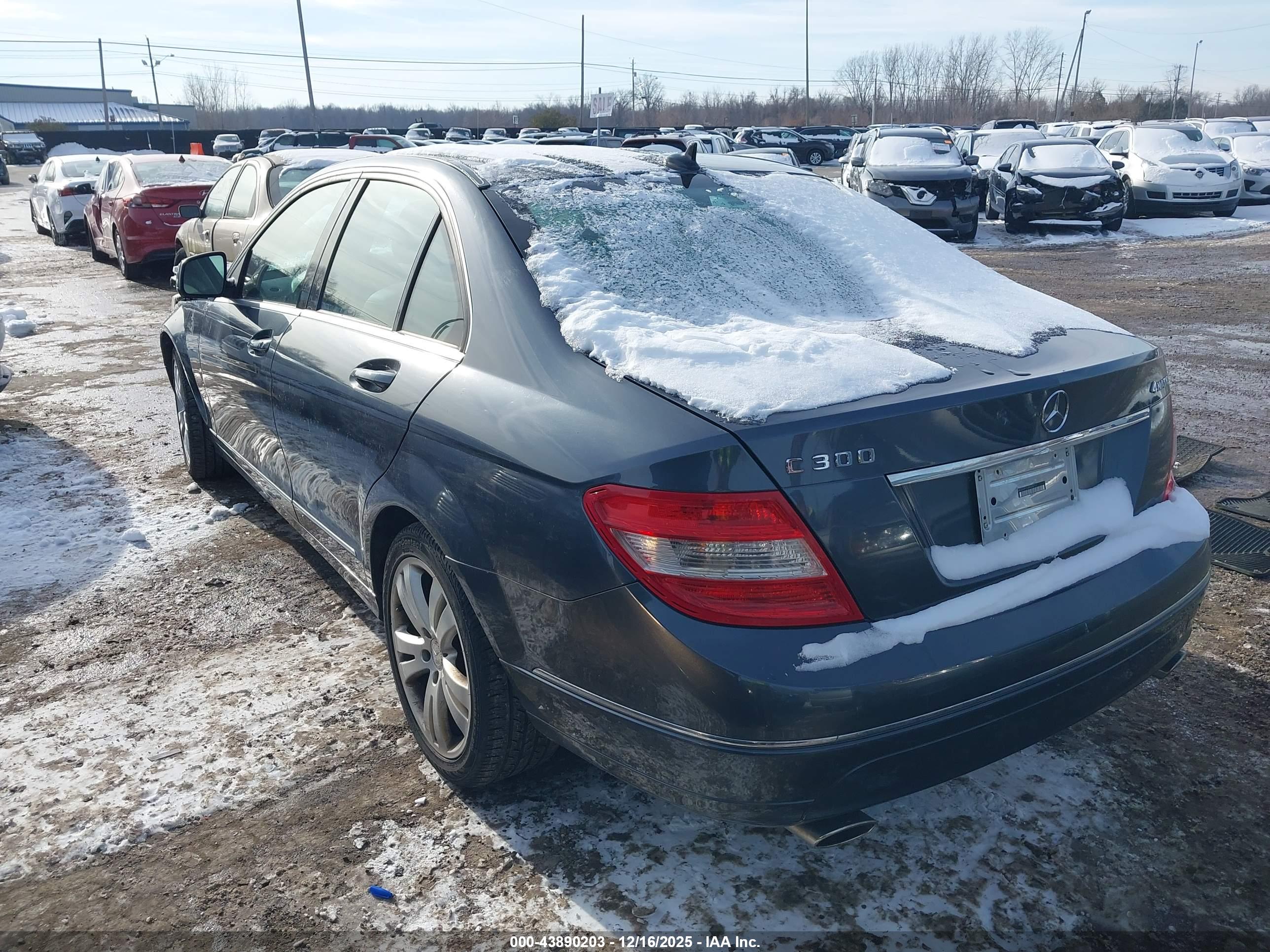 MERCEDES-BENZ C image 3