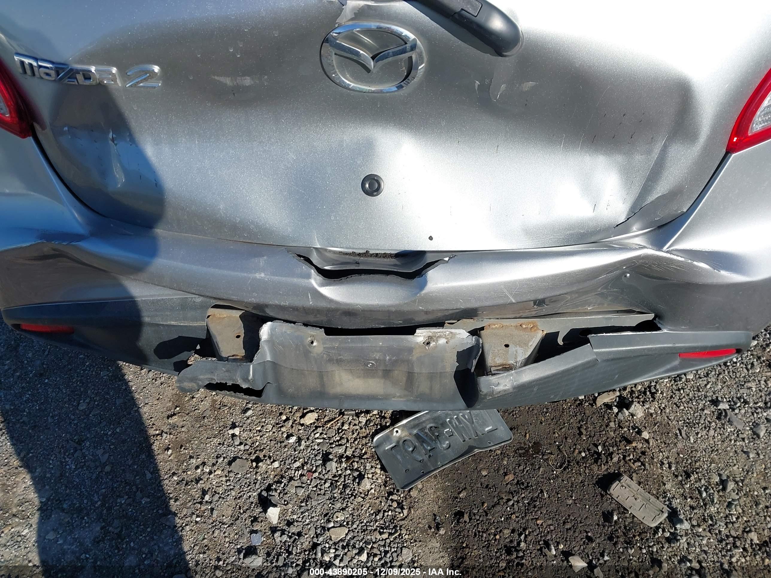 MAZDA MAZDA2 image 6