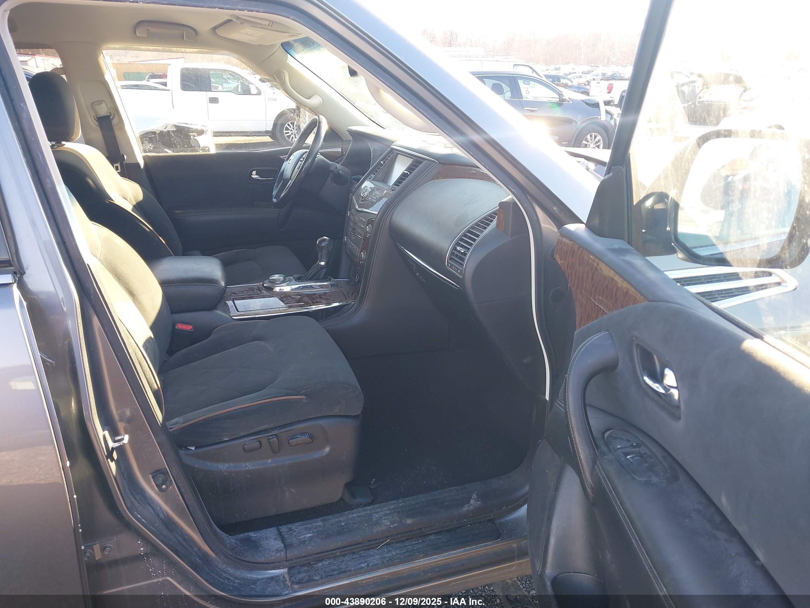 NISSAN ARMADA image 5