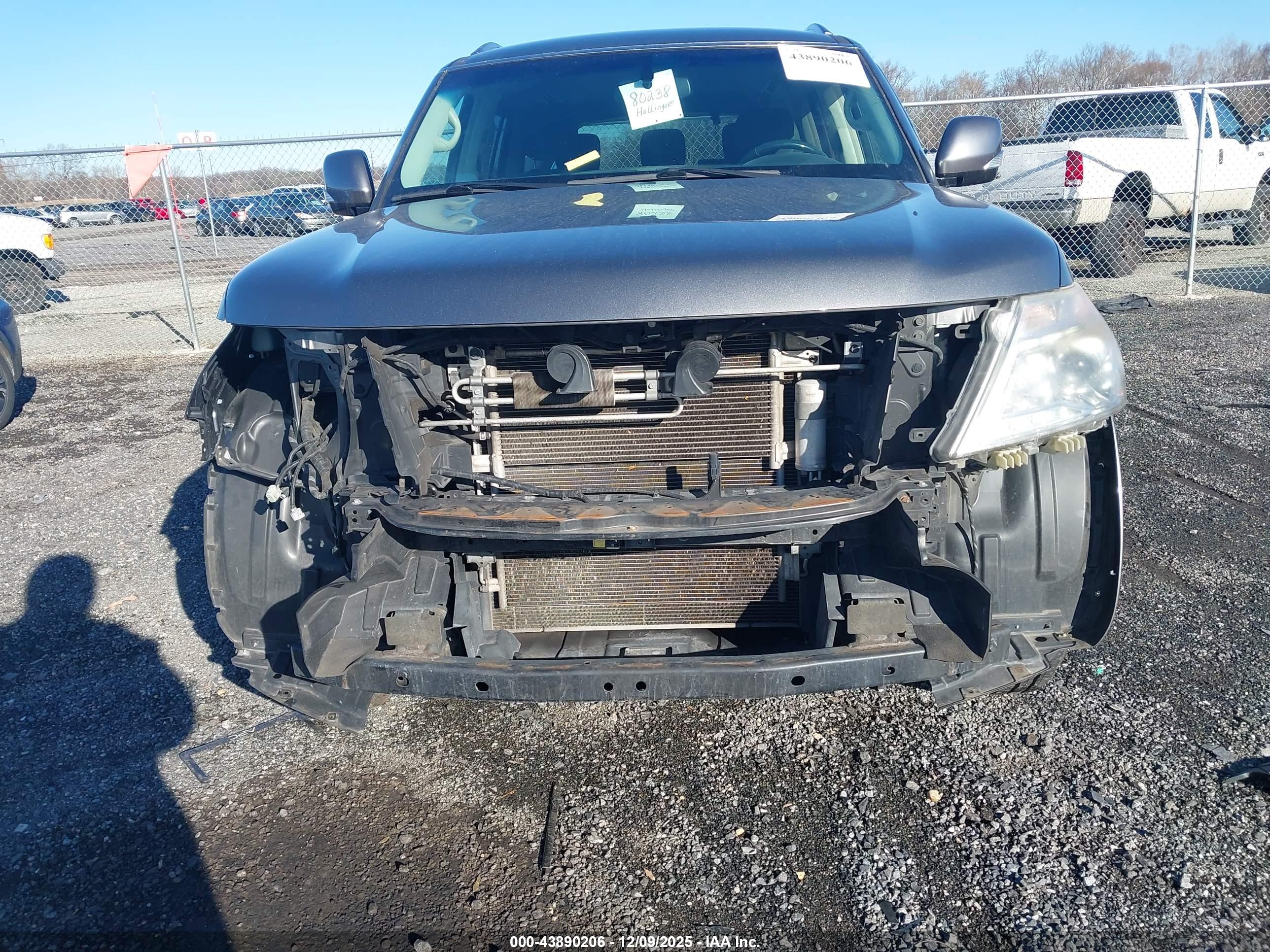 NISSAN ARMADA image 6