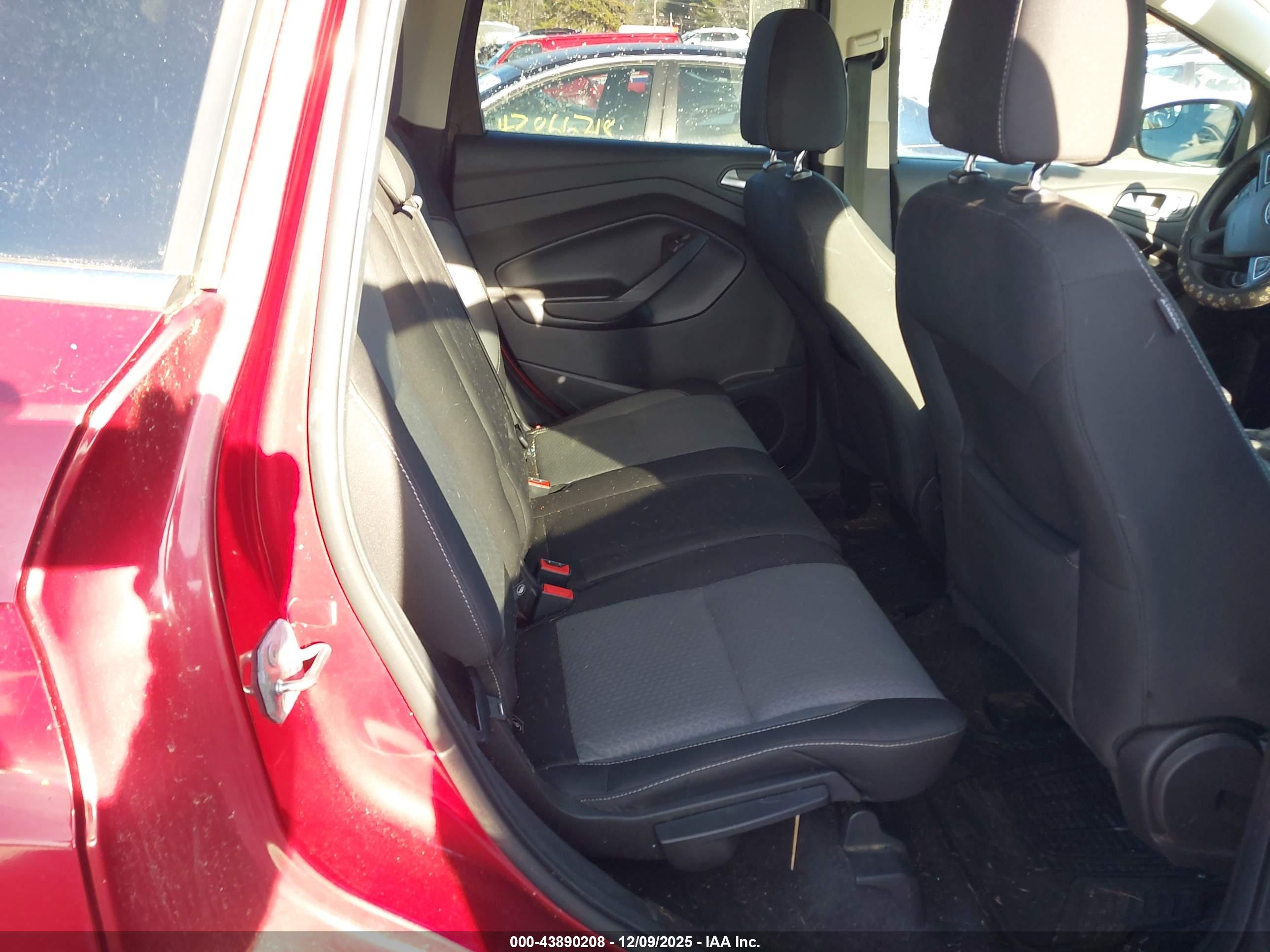 FORD ESCAPE image 8