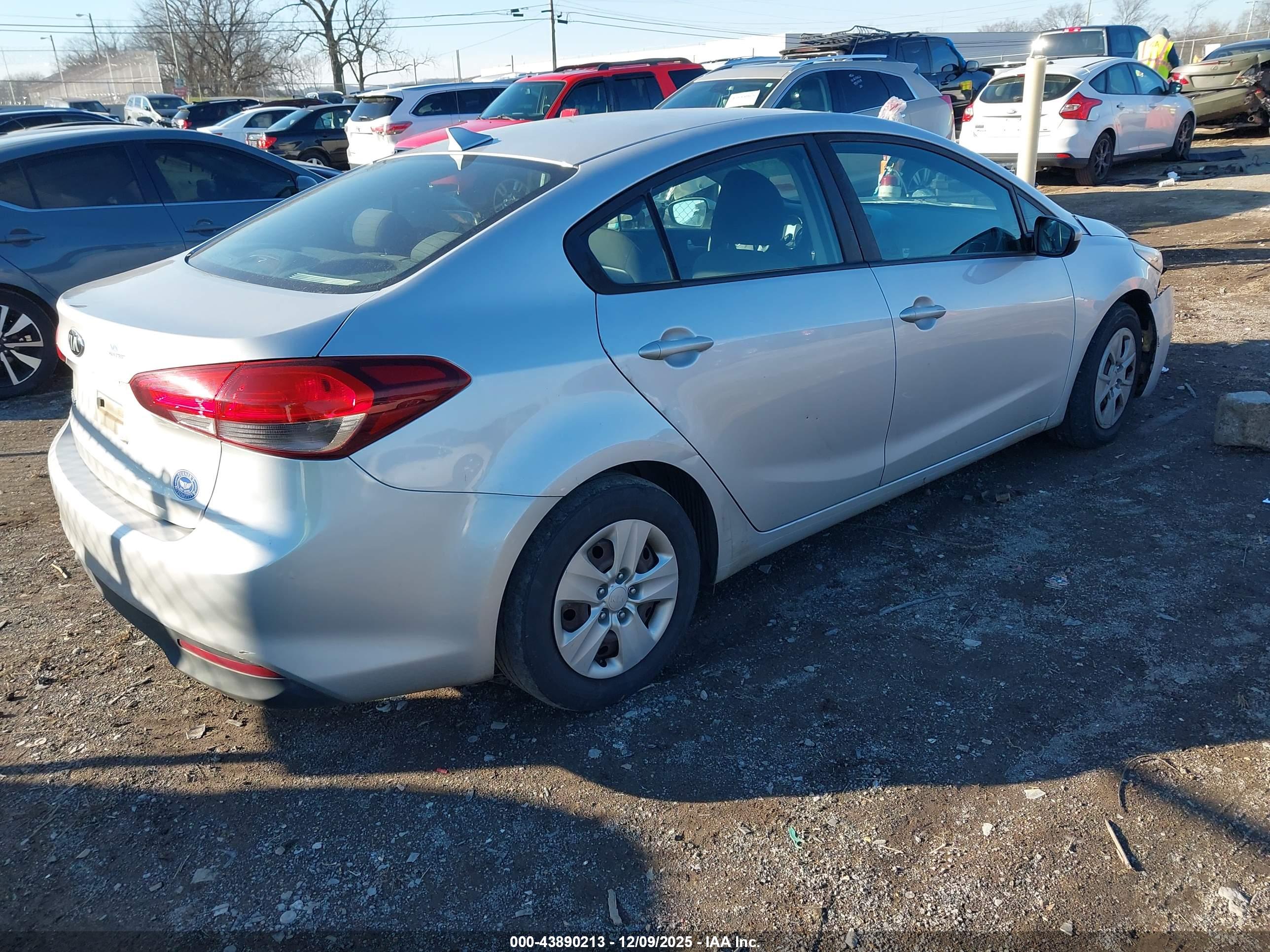 KIA FORTE image 4