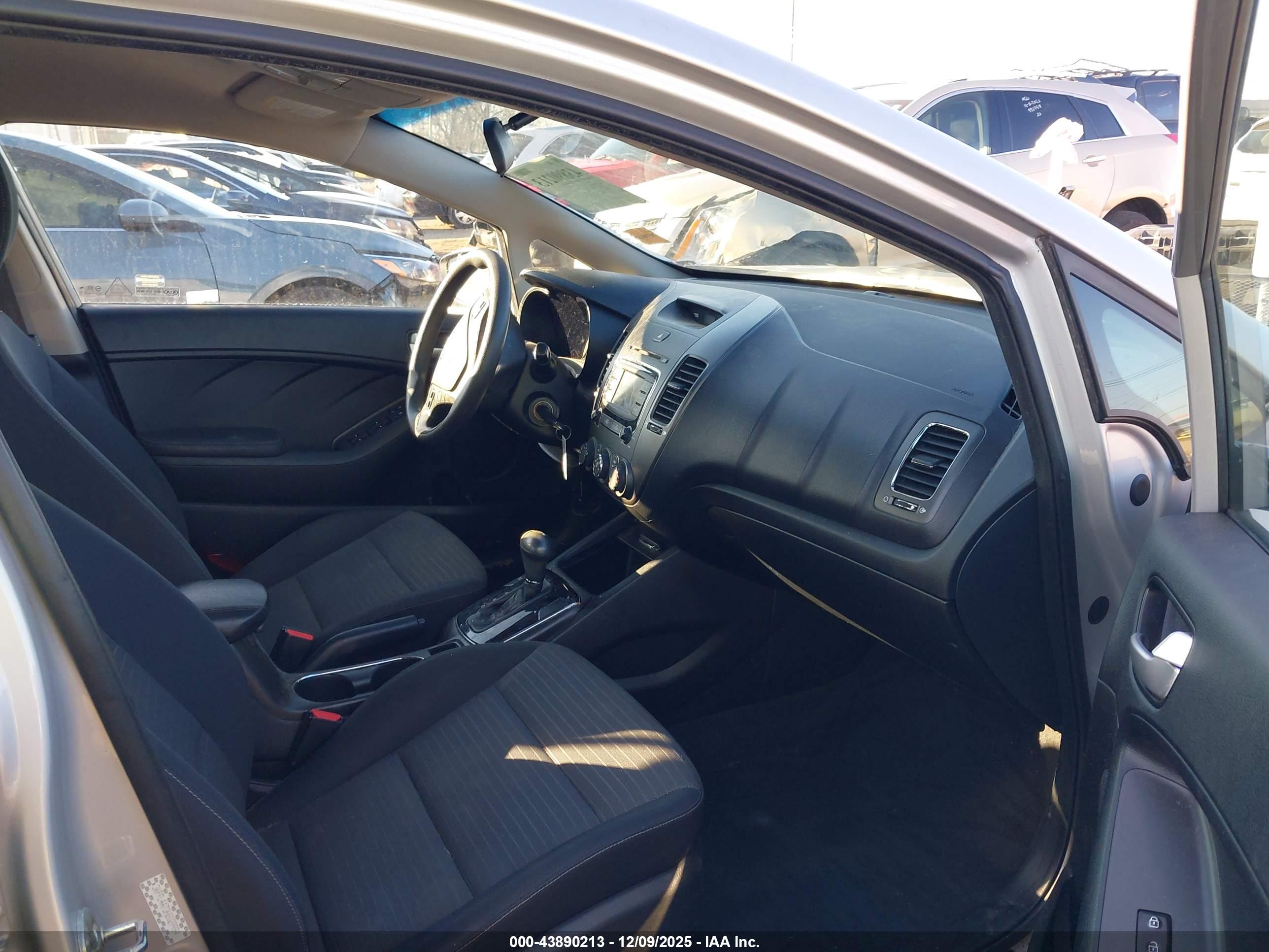 KIA FORTE image 5