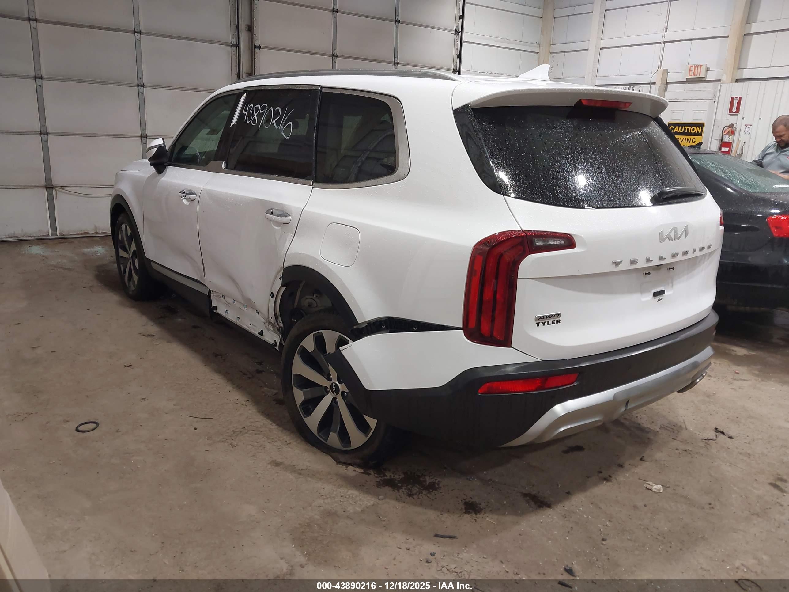 KIA TELLURIDE image 3