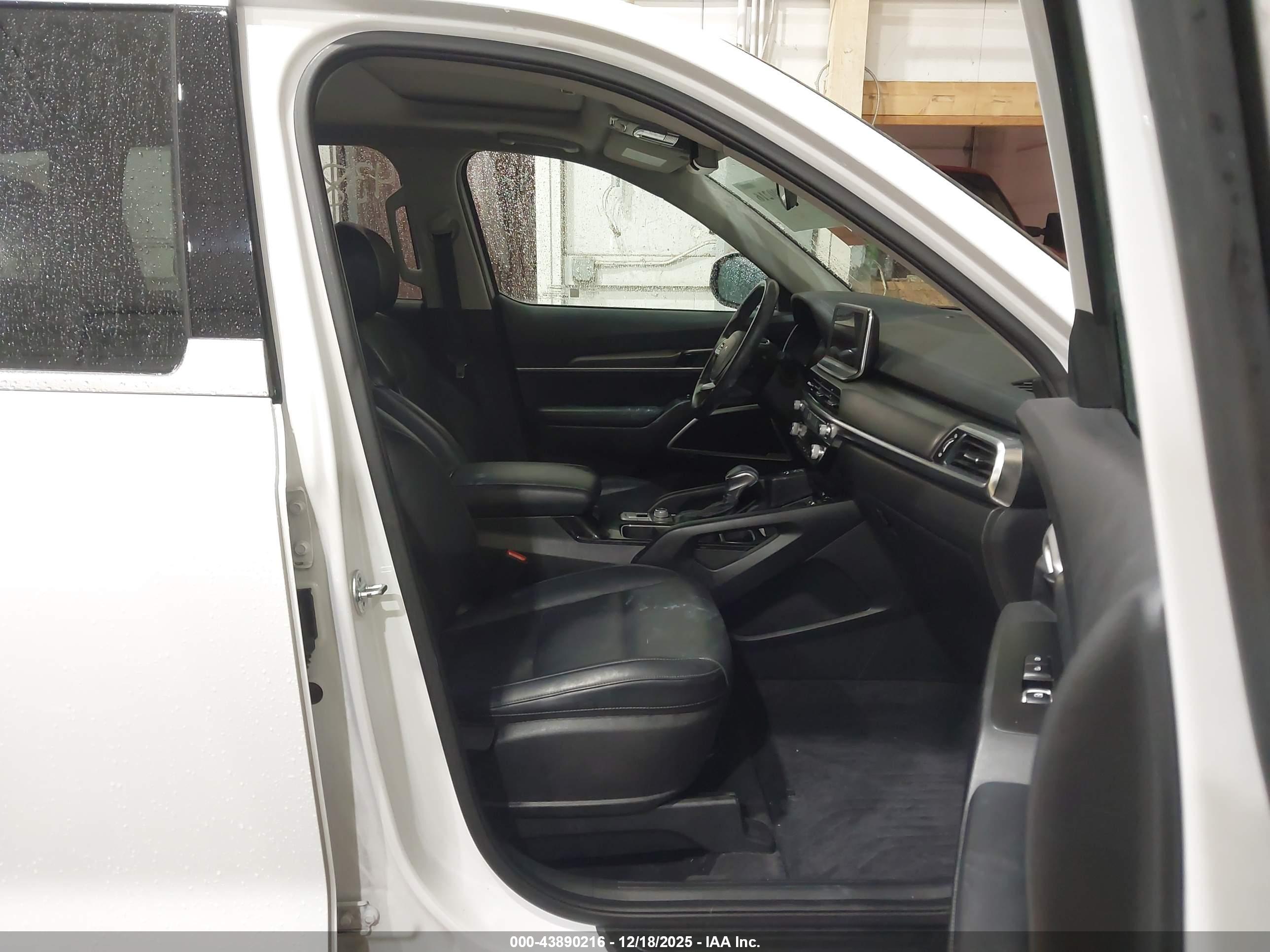 KIA TELLURIDE image 5