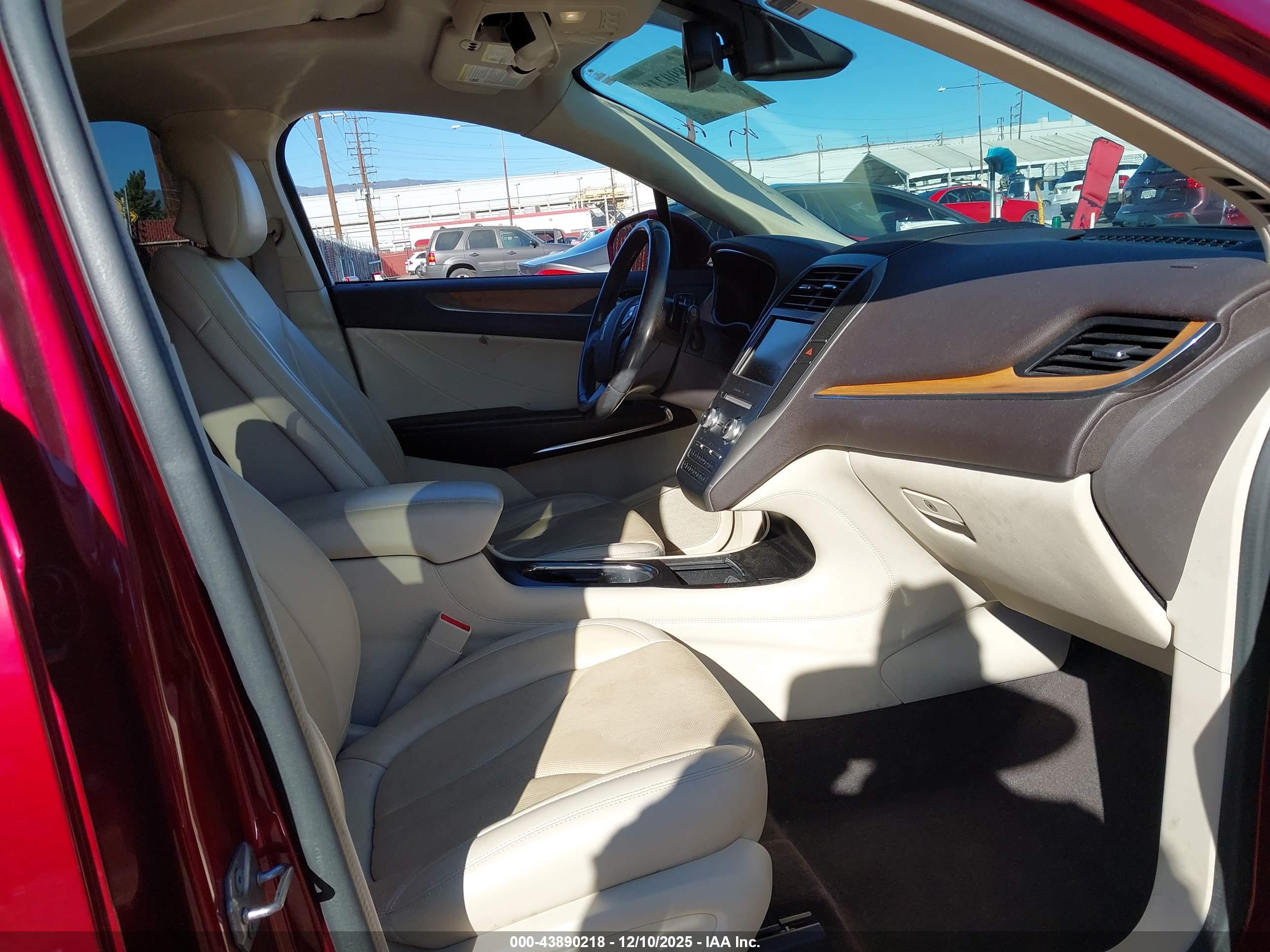LINCOLN MKC image 5