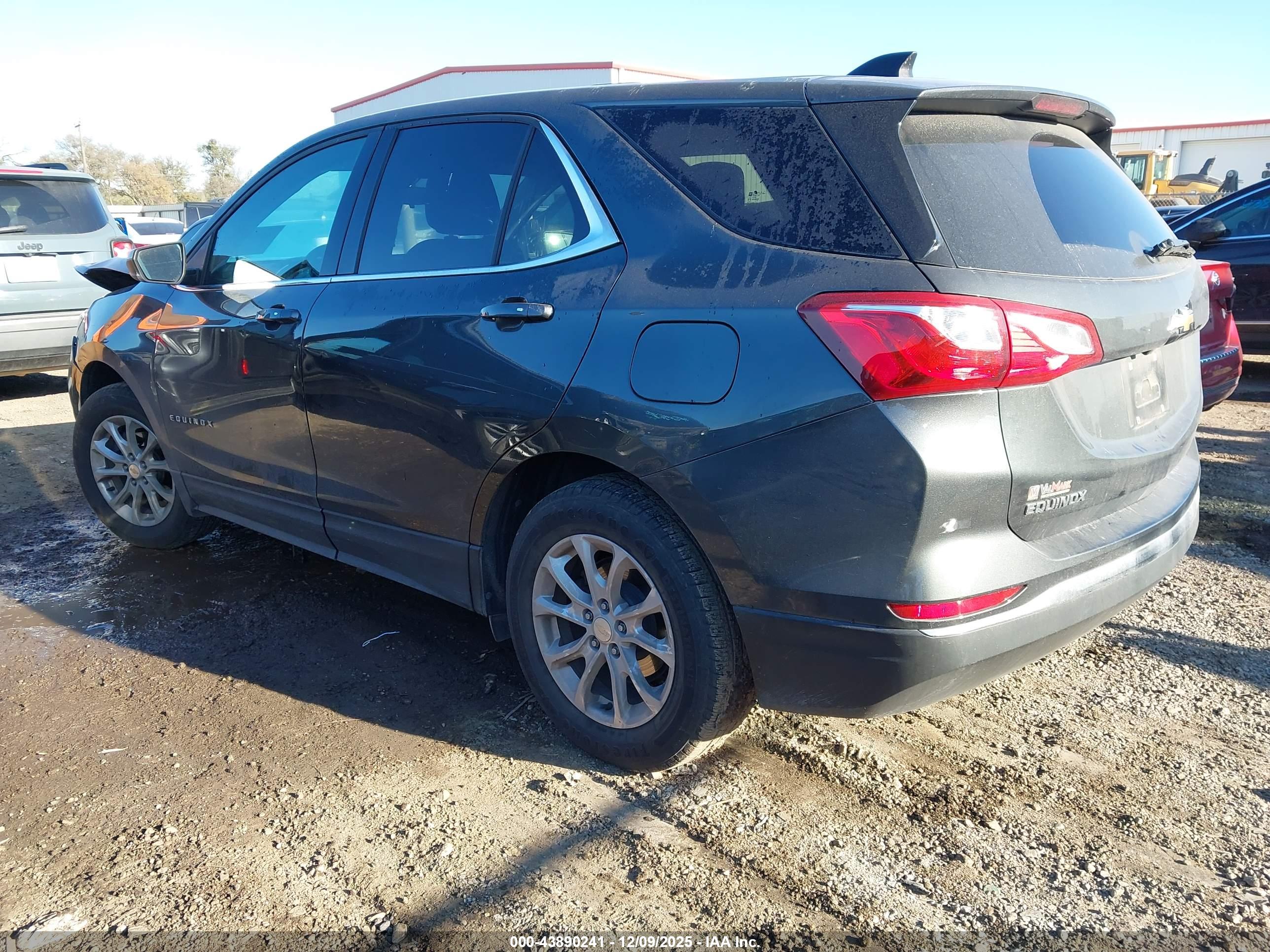 CHEVROLET EQUINOX image 3