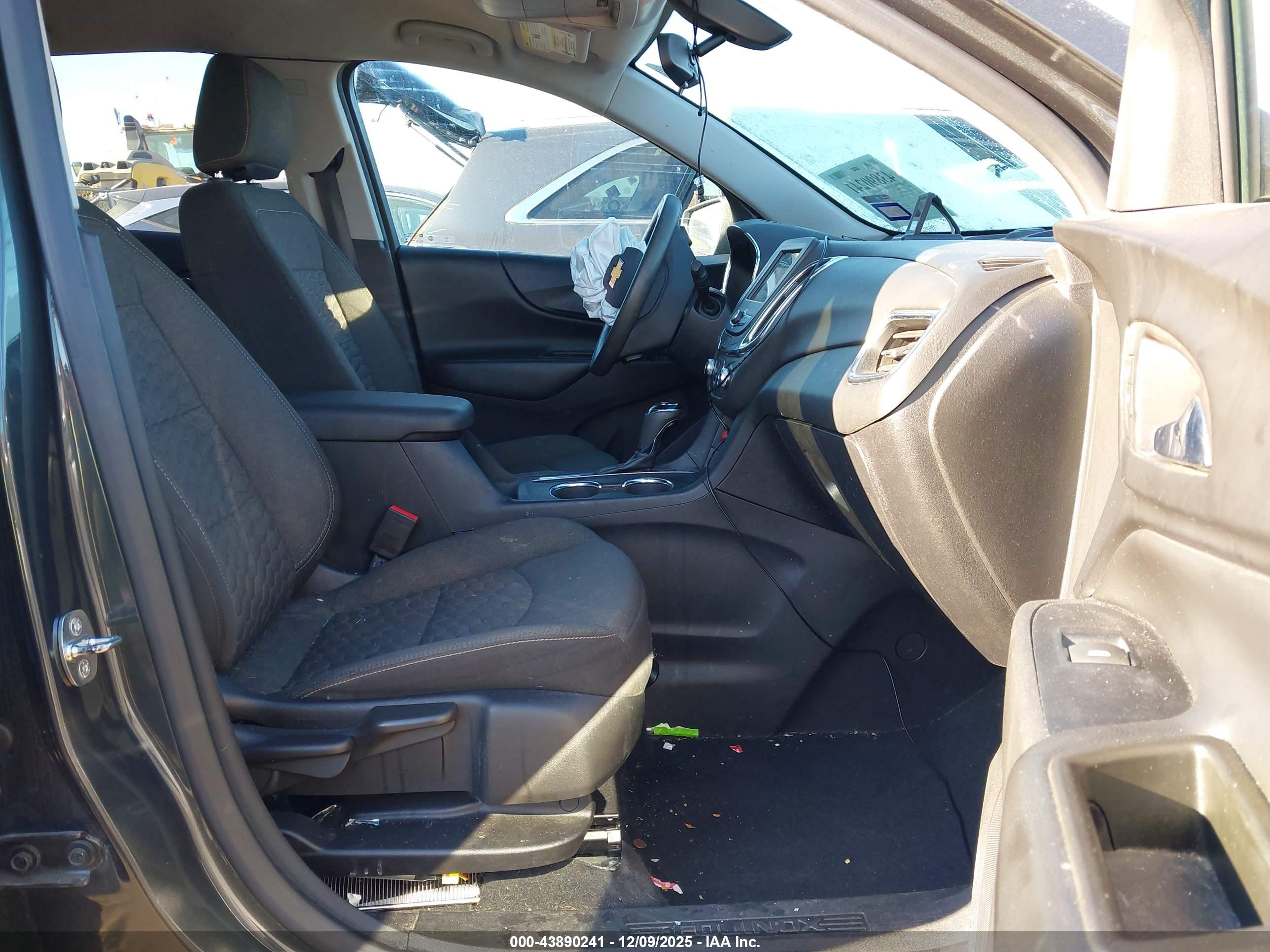 CHEVROLET EQUINOX image 5