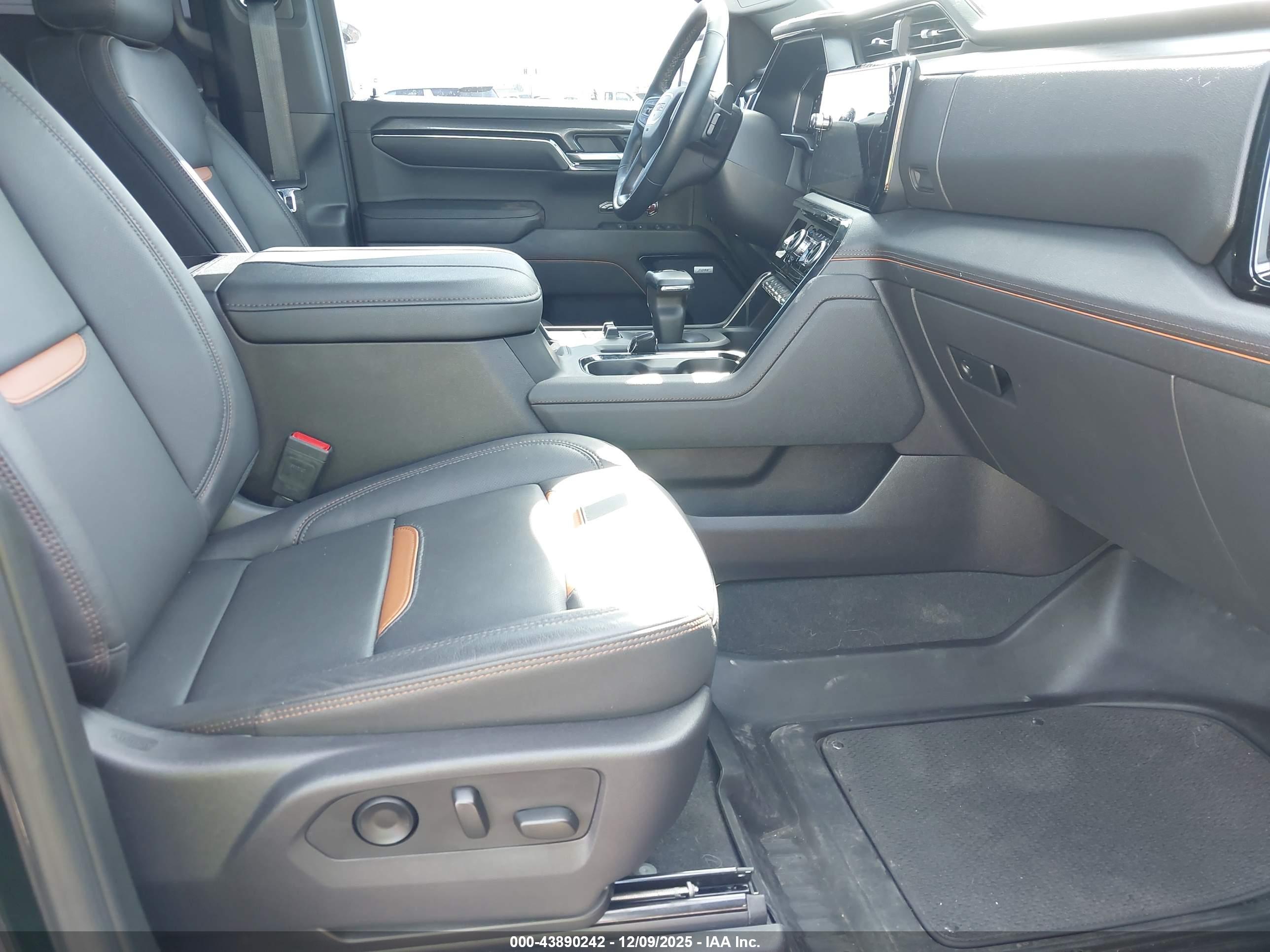 GMC SIERRA image 5