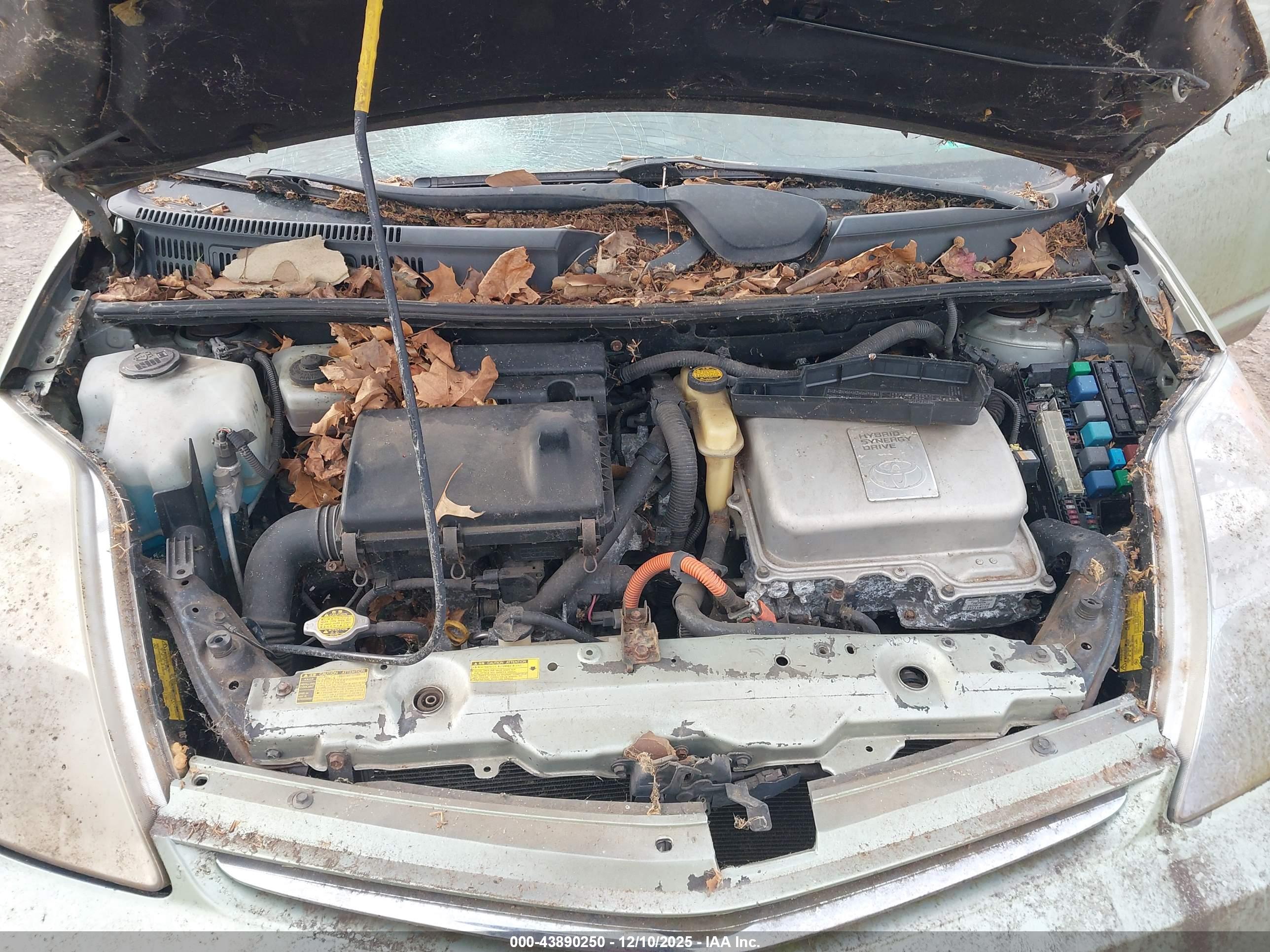 TOYOTA PRIUS image 10