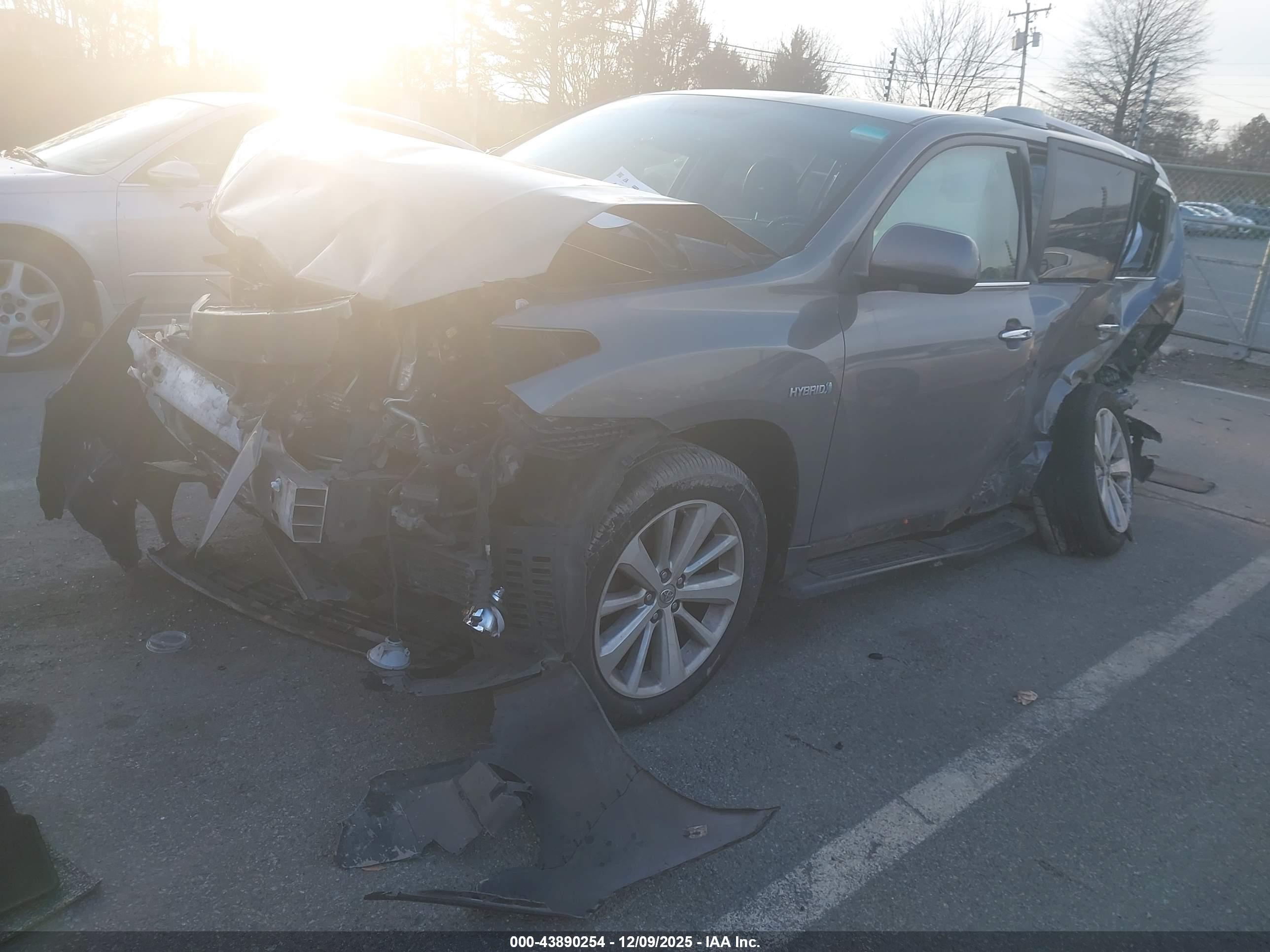 TOYOTA HIGHLANDER image 2