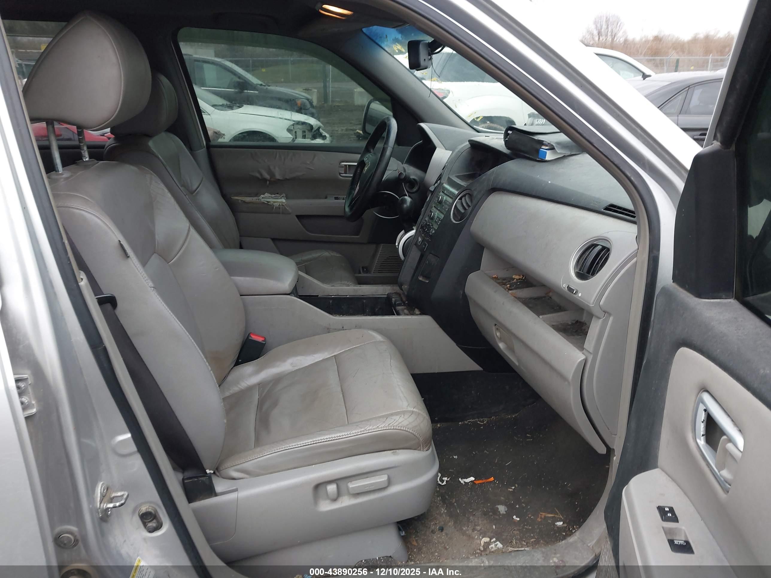 HONDA PILOT image 5