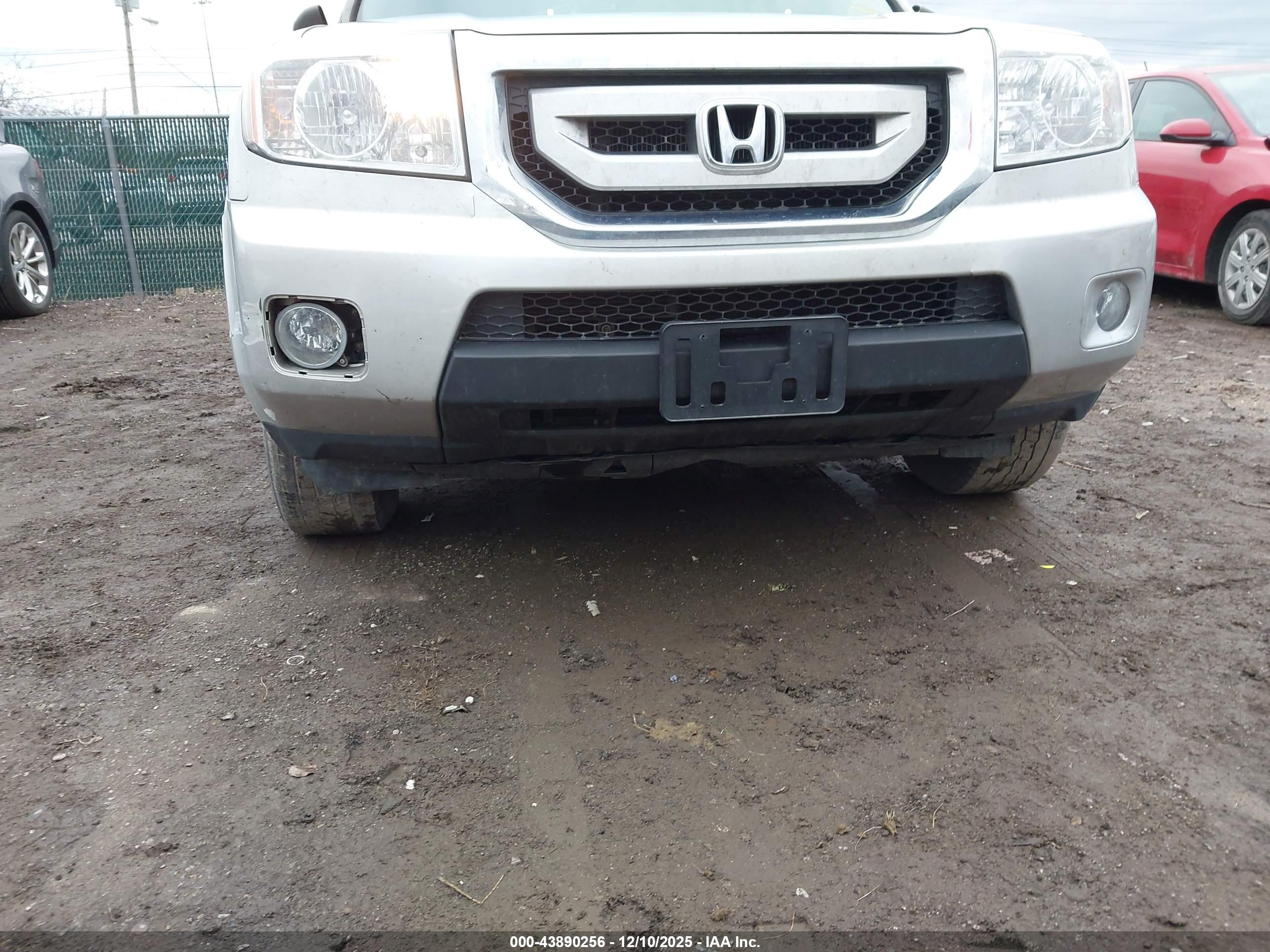 HONDA PILOT image 6