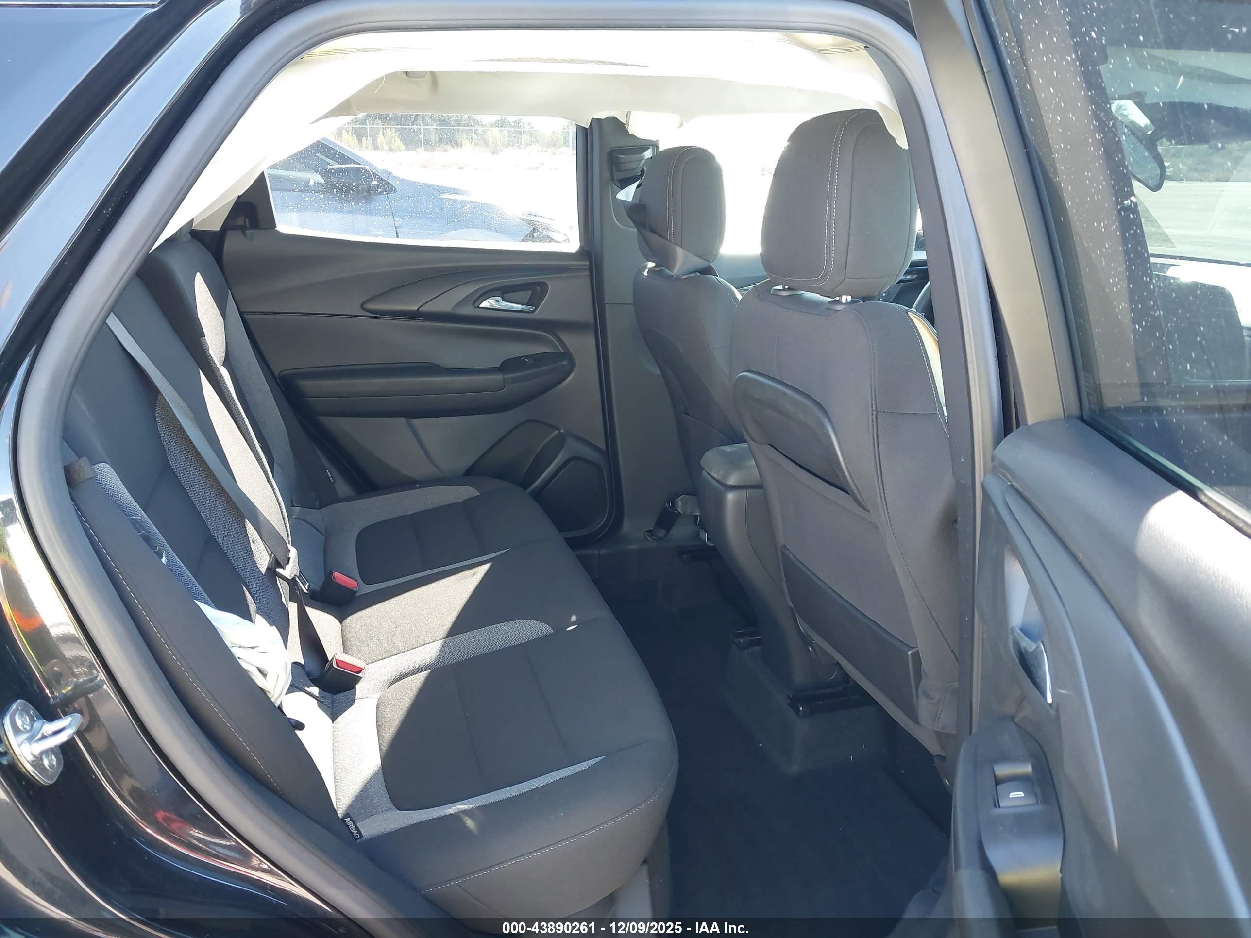CHEVROLET TRAILBLAZER image 8