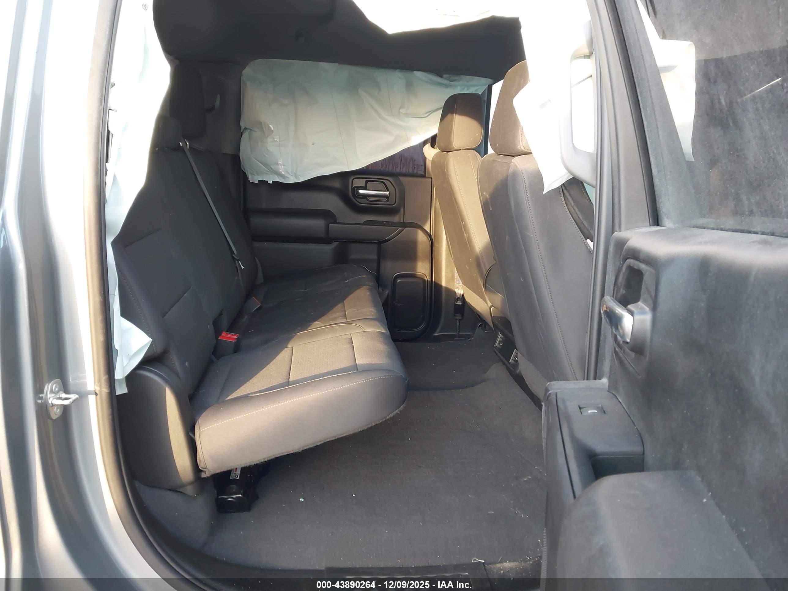 GMC SIERRA image 8