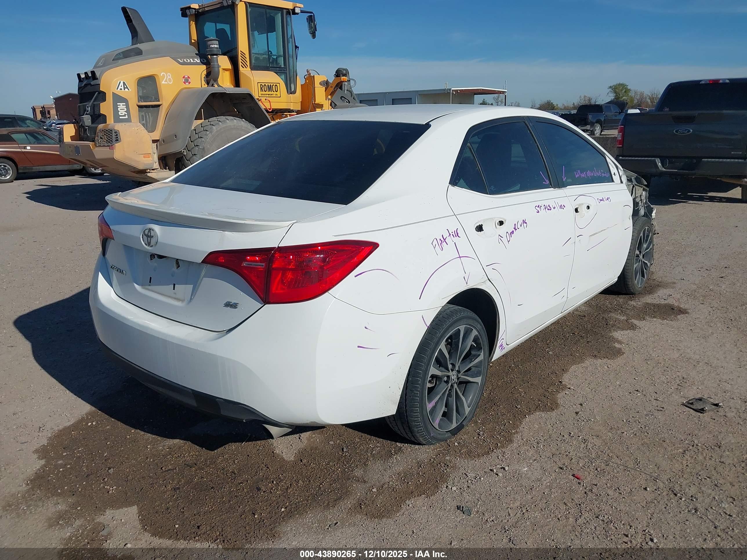 TOYOTA COROLLA image 4