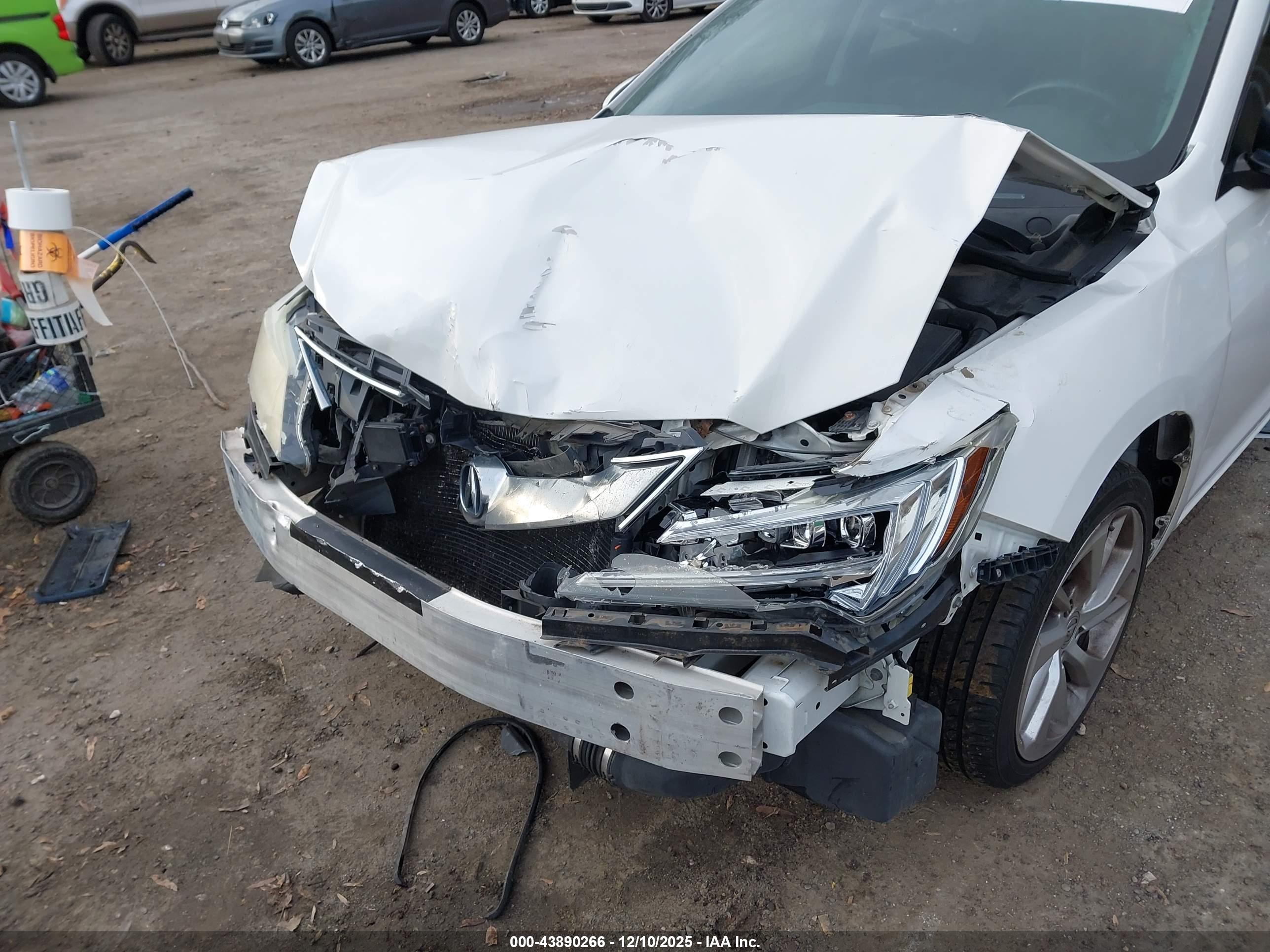 ACURA ILX image 6