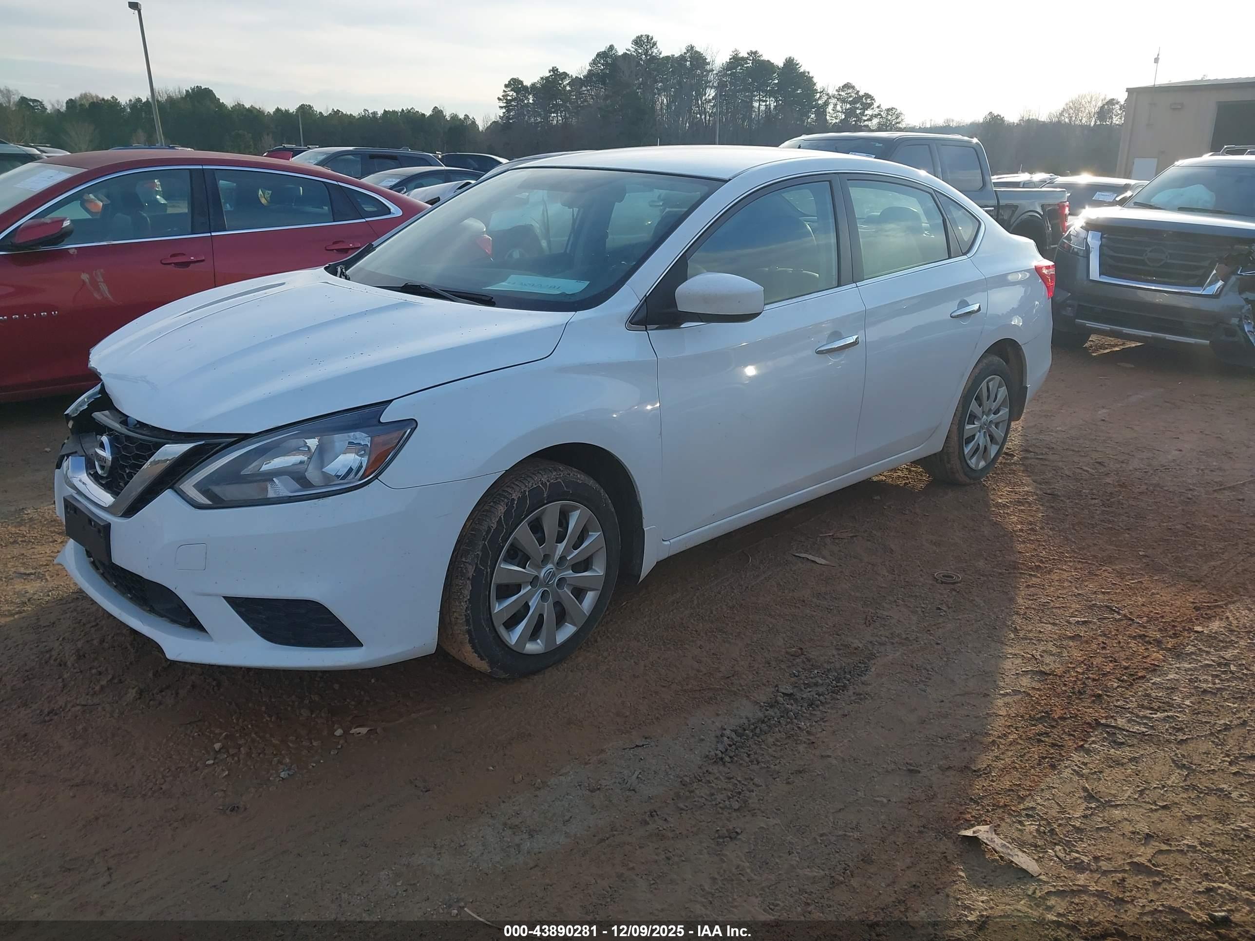 NISSAN SENTRA image 2