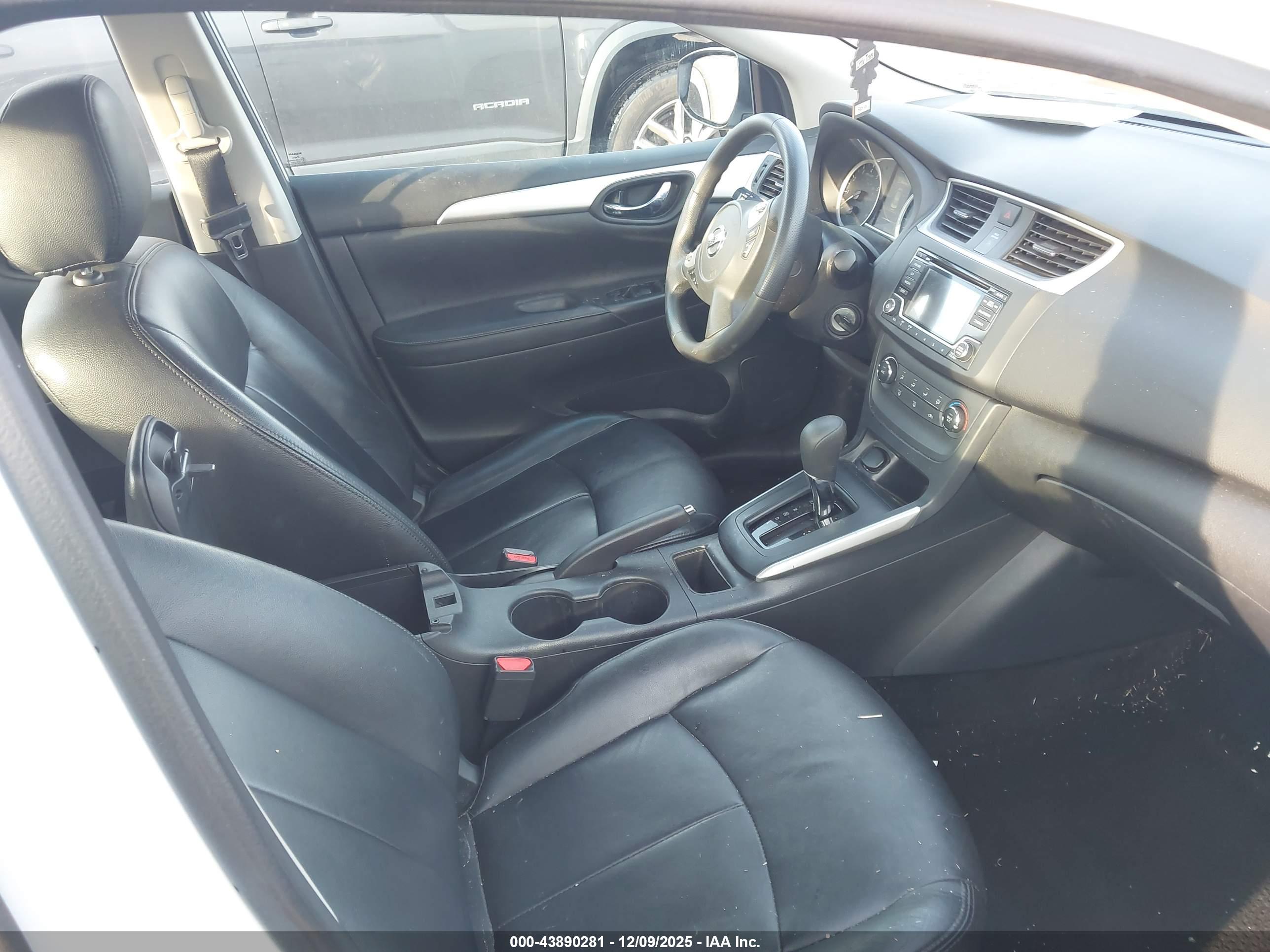 NISSAN SENTRA image 5