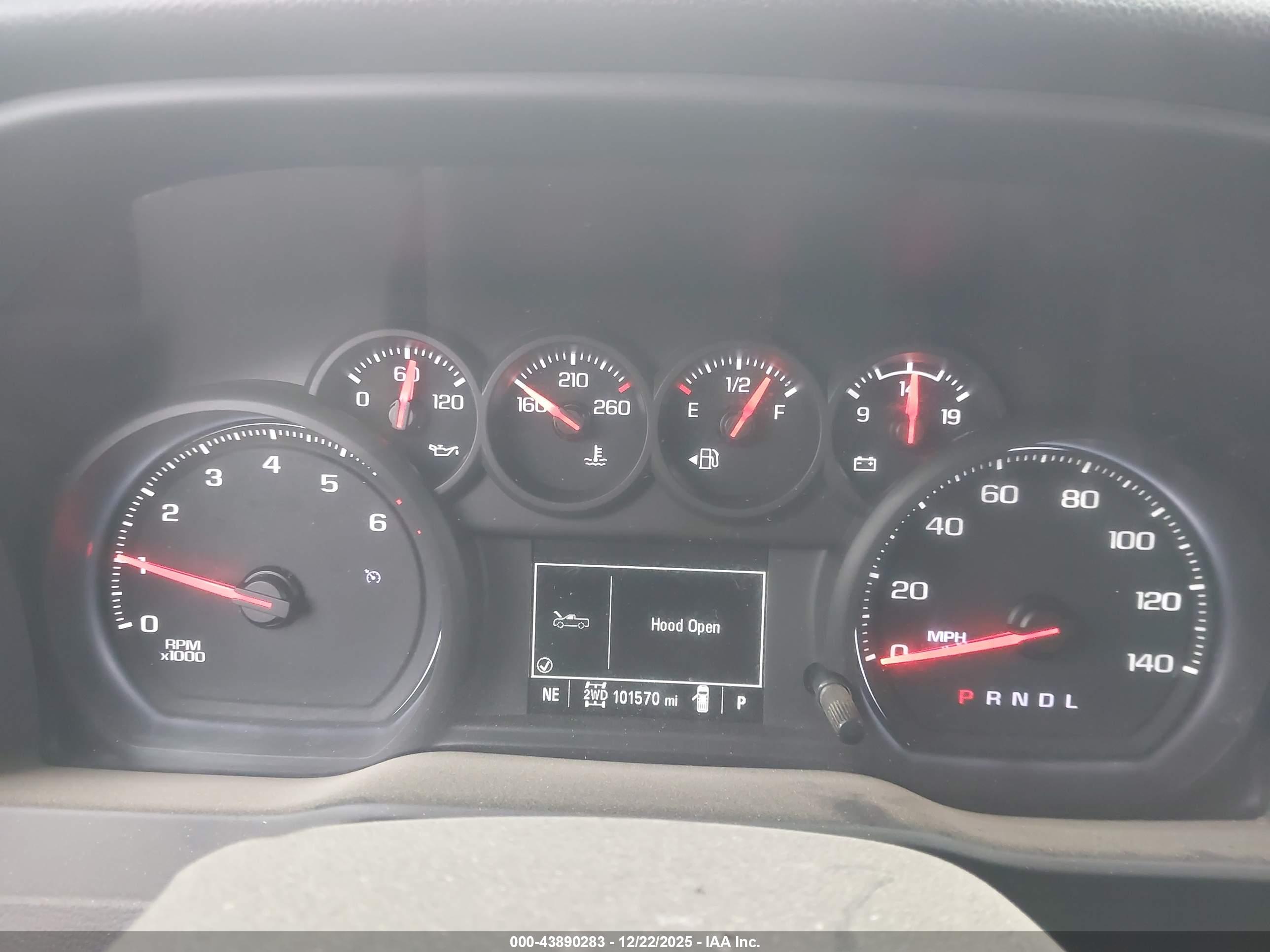 CHEVROLET SILVERADO image 6