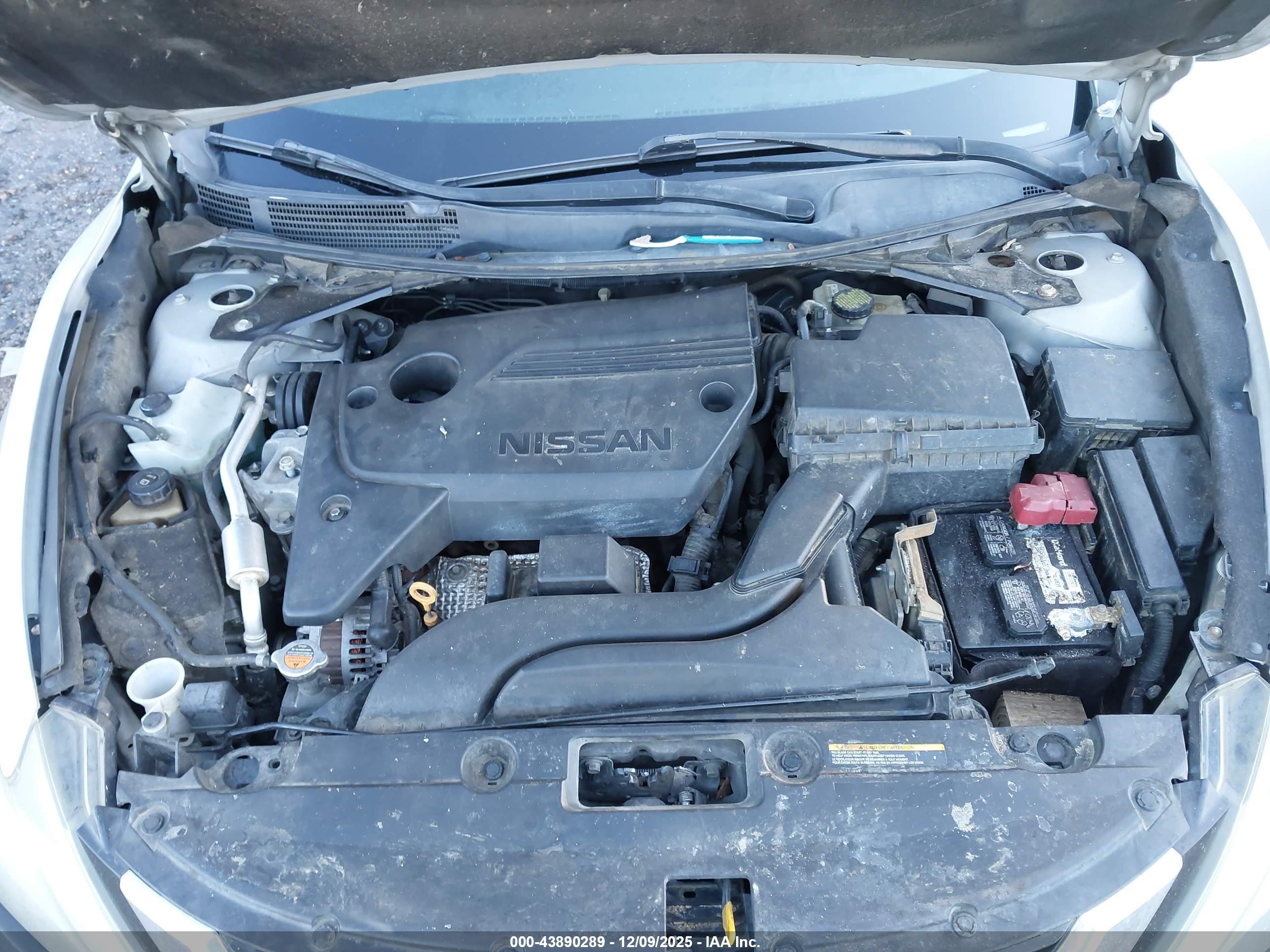 NISSAN ALTIMA image 10