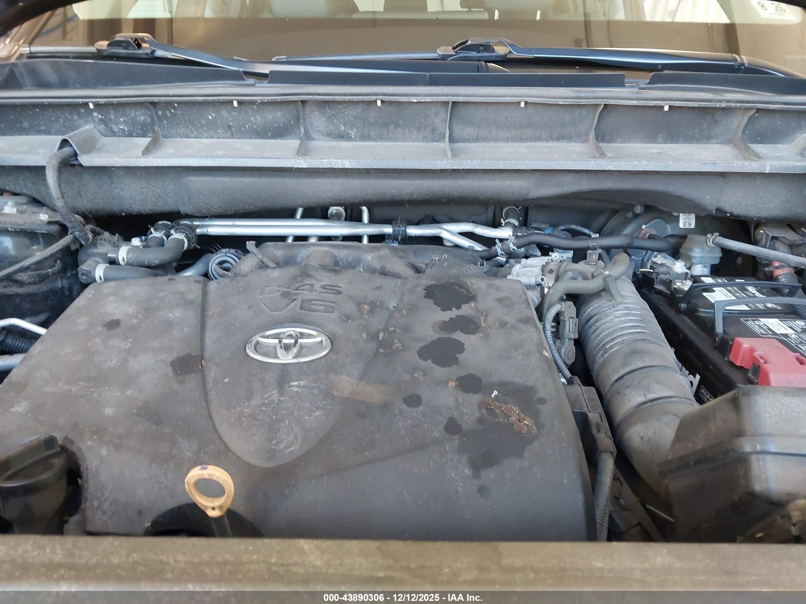 TOYOTA HIGHLANDER image 10