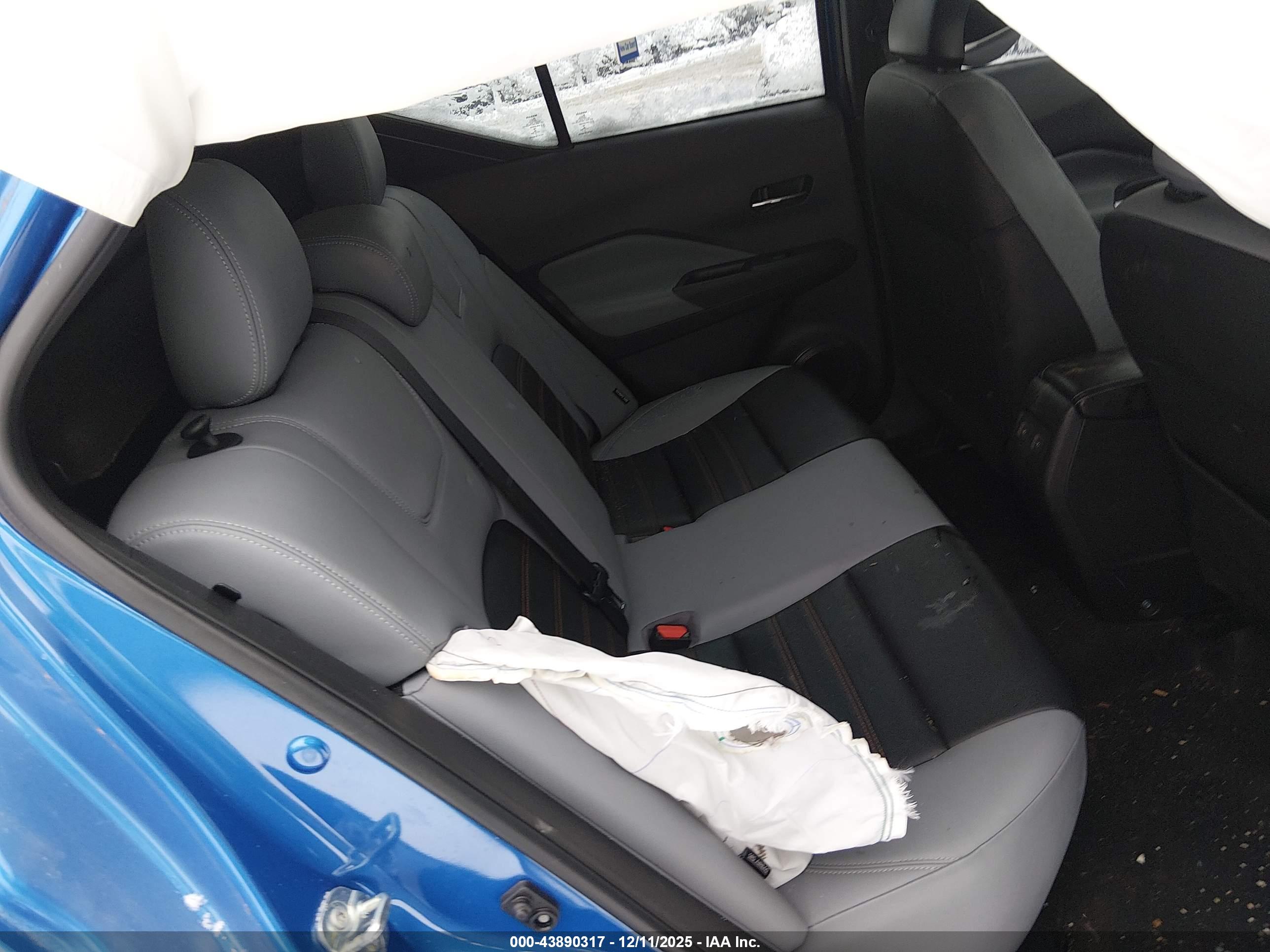 NISSAN KICKS image 8
