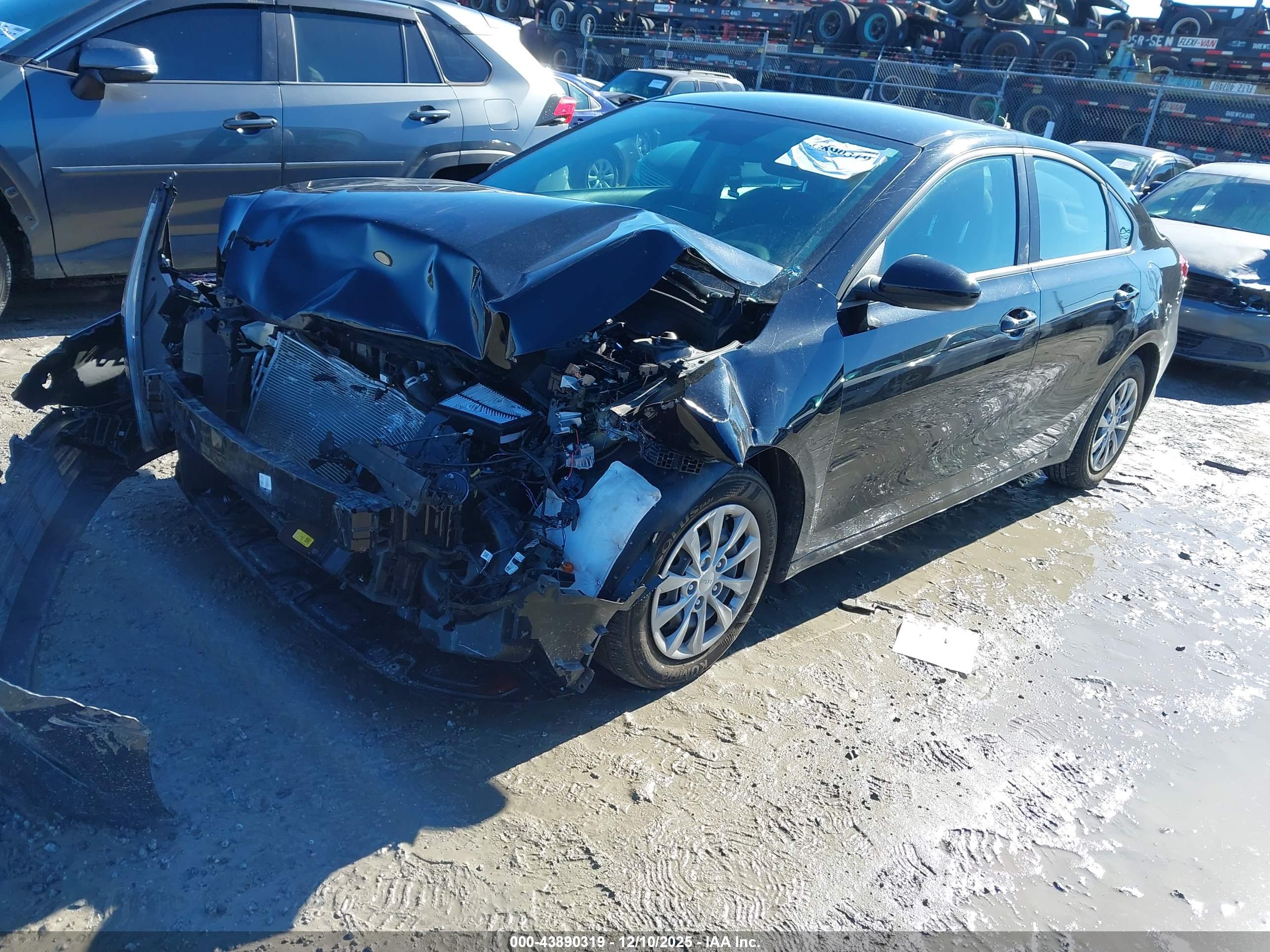 KIA FORTE image 2