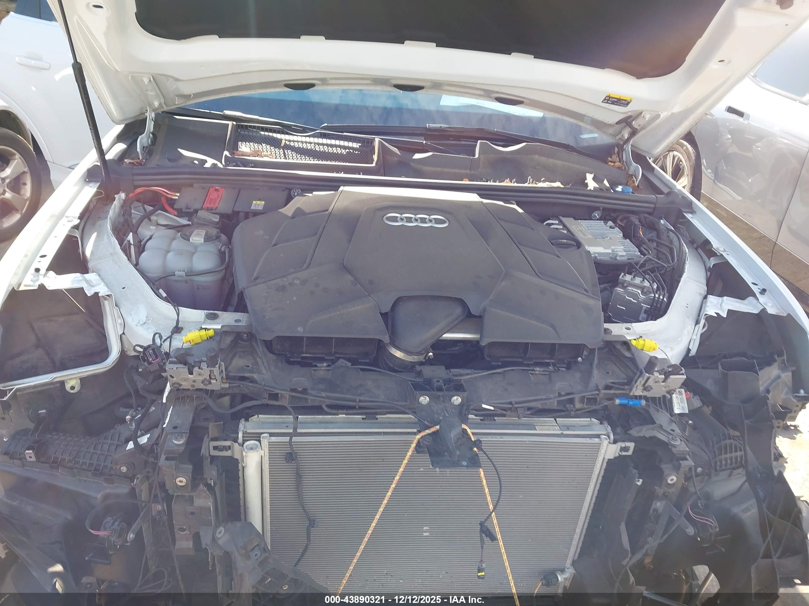 AUDI Q7 image 10