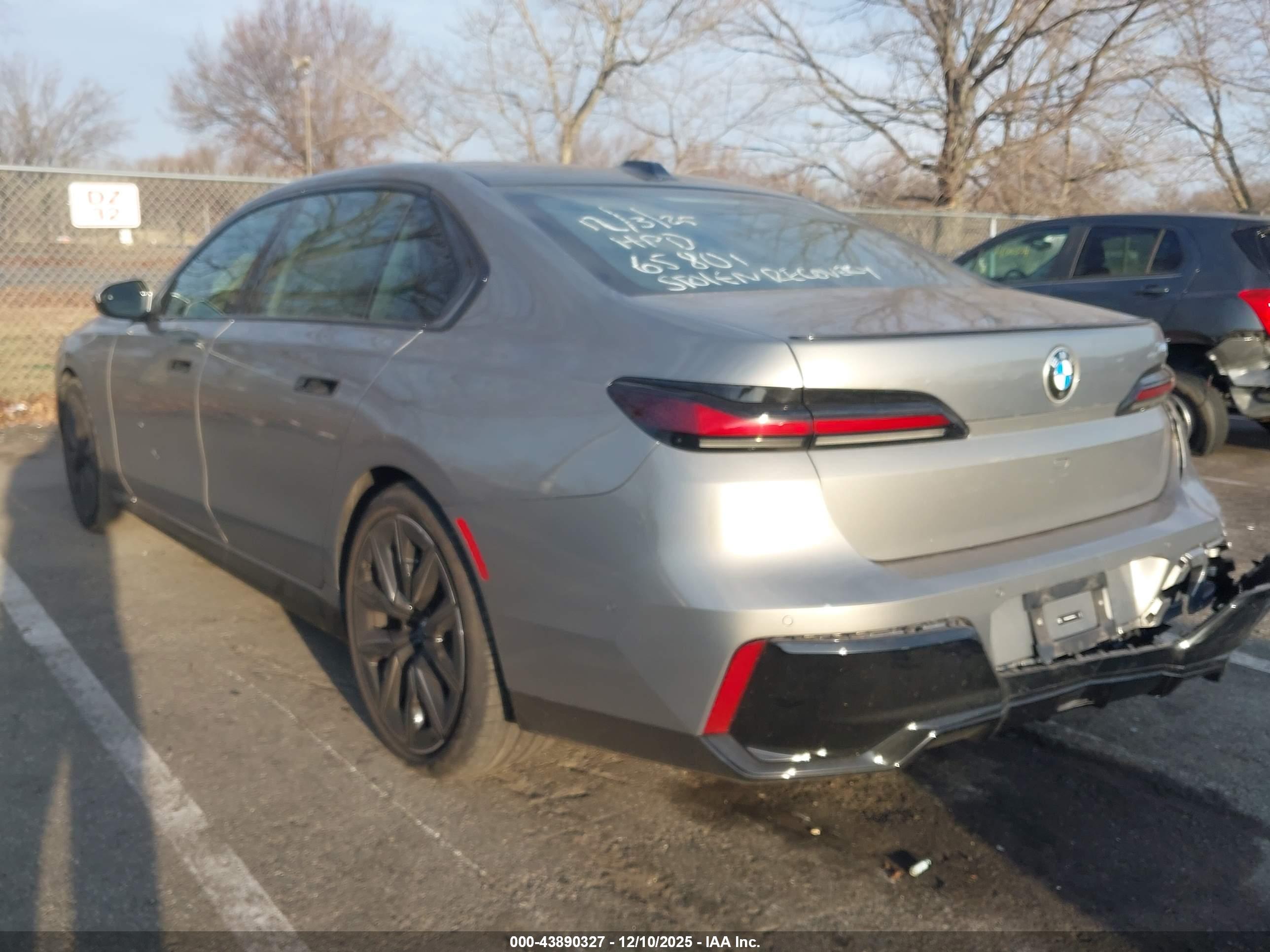 BMW 740I image 3